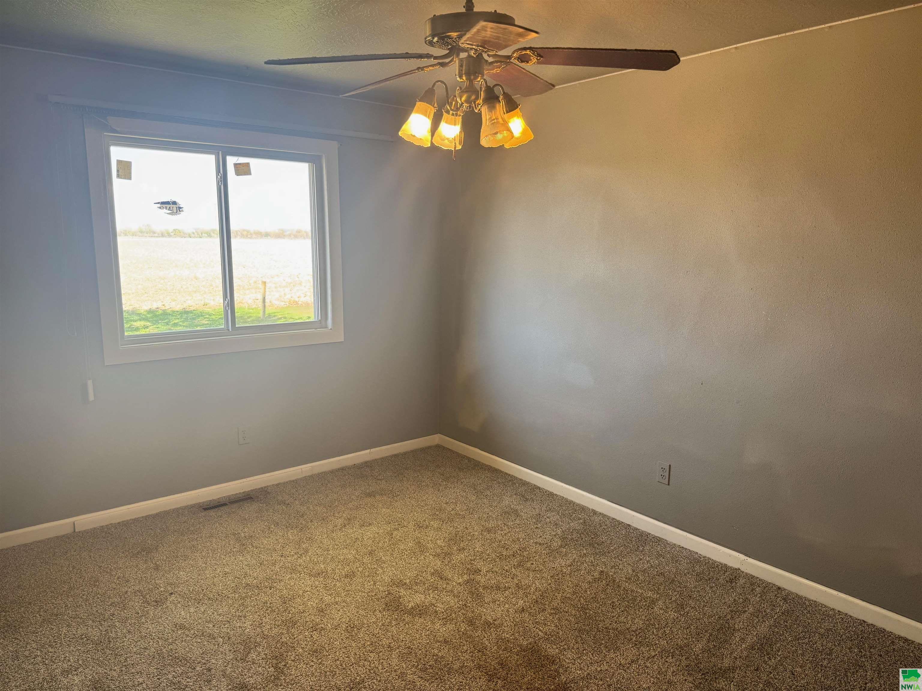 MLS #828605