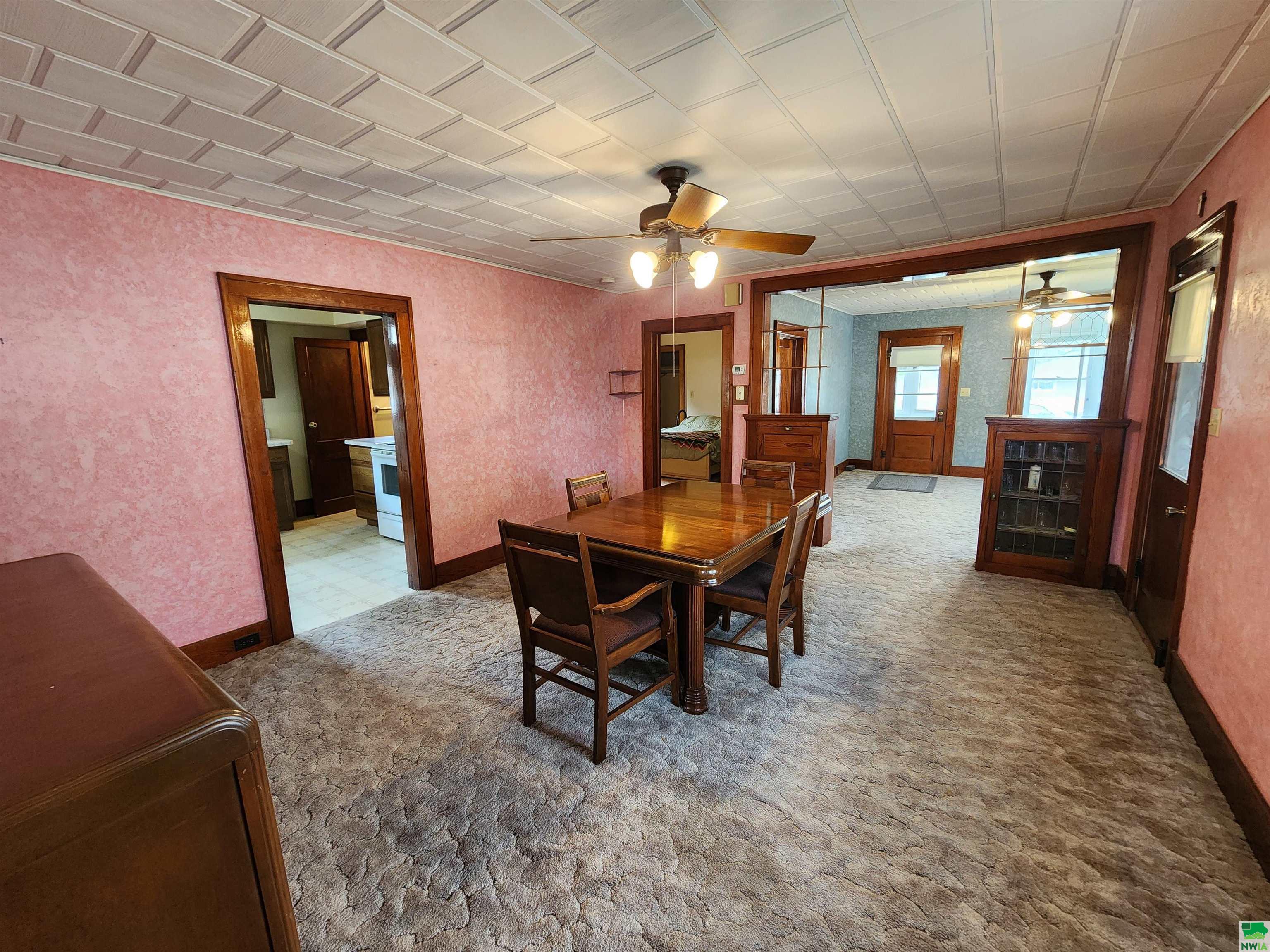 MLS #828606