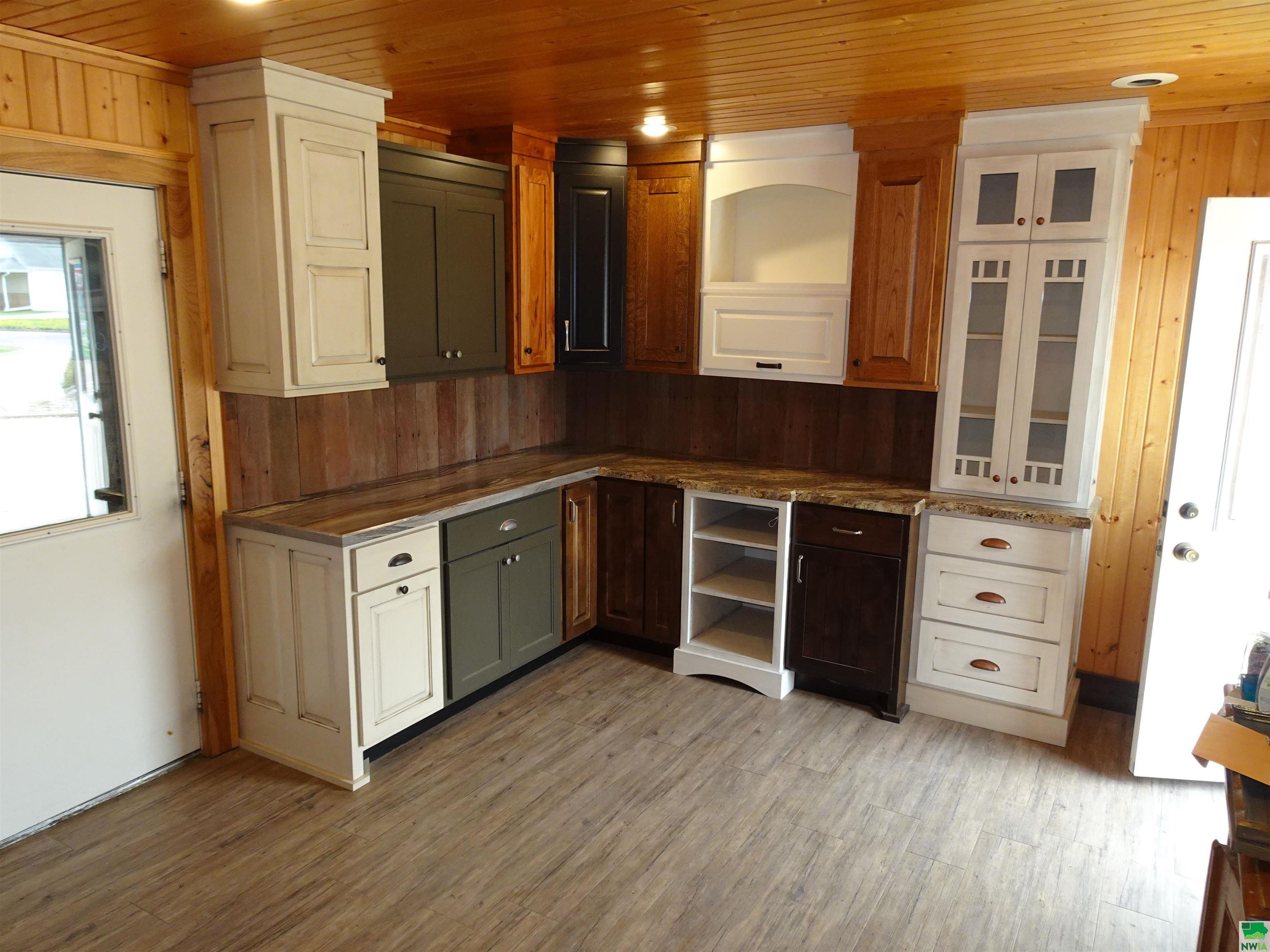 MLS #828607