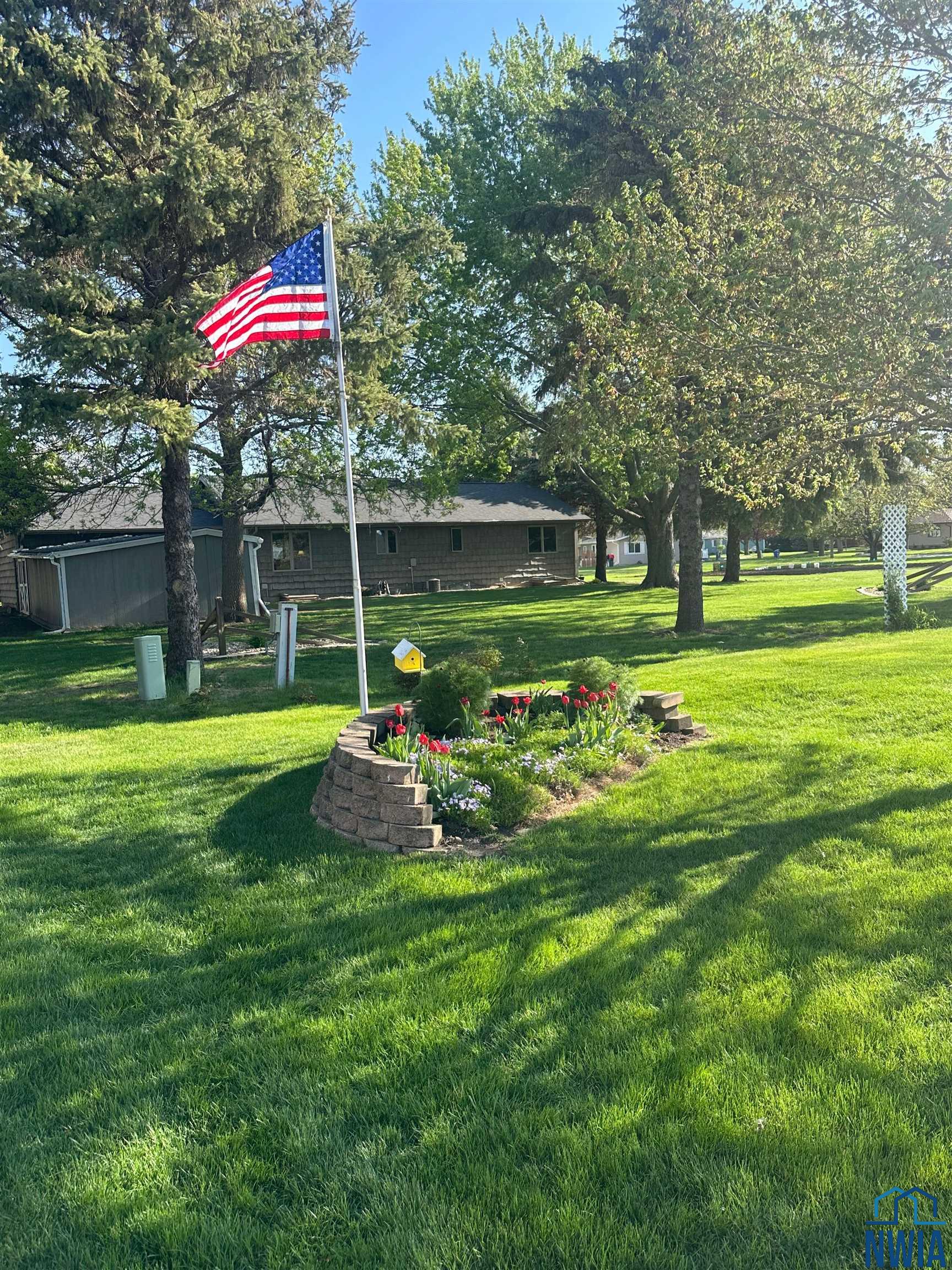 MLS #828611