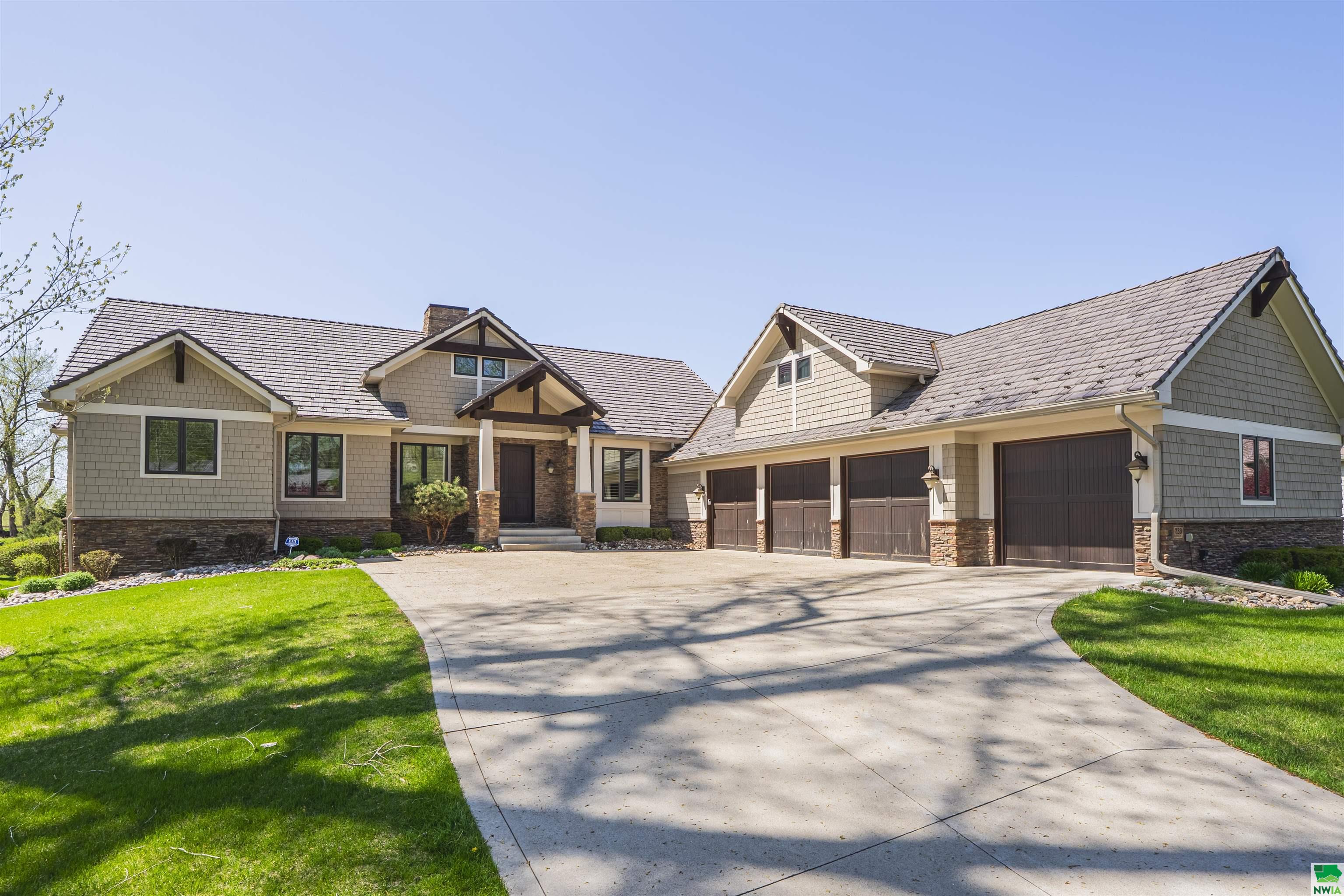 733 Monterey Trail, Dakota Dunes, SD 57049 