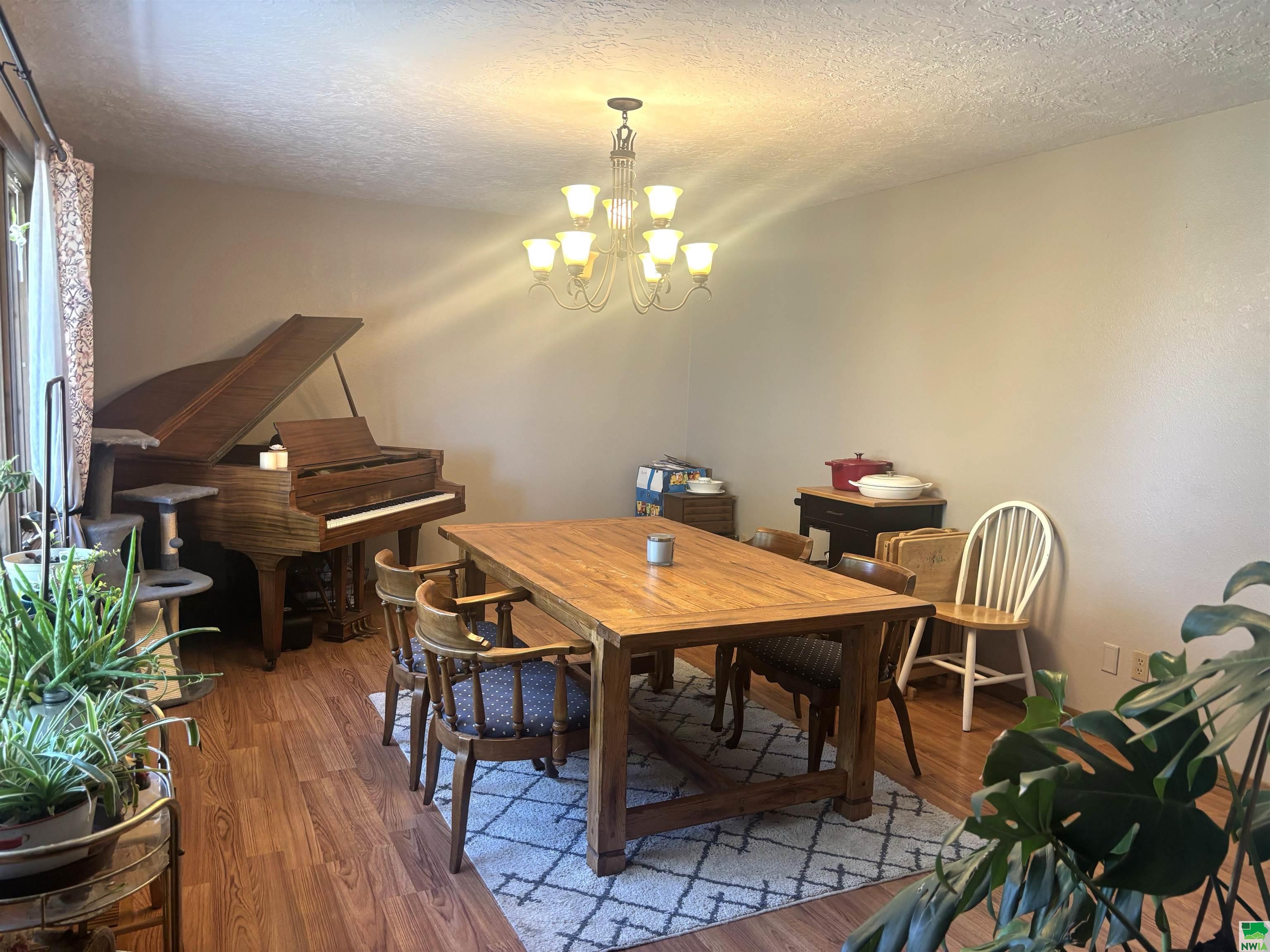 MLS #828622