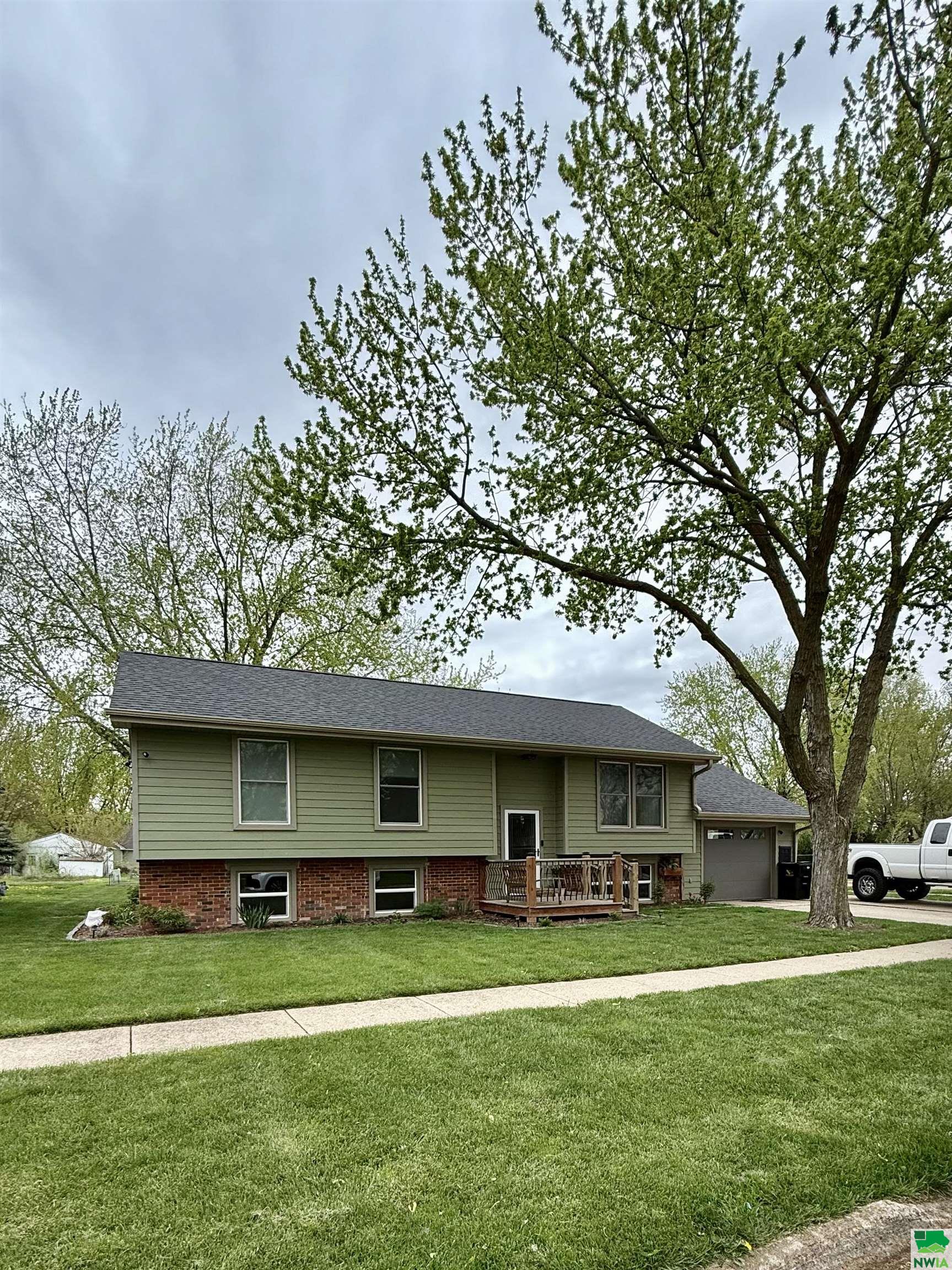 802 4th Street, Onawa, IA 51040 