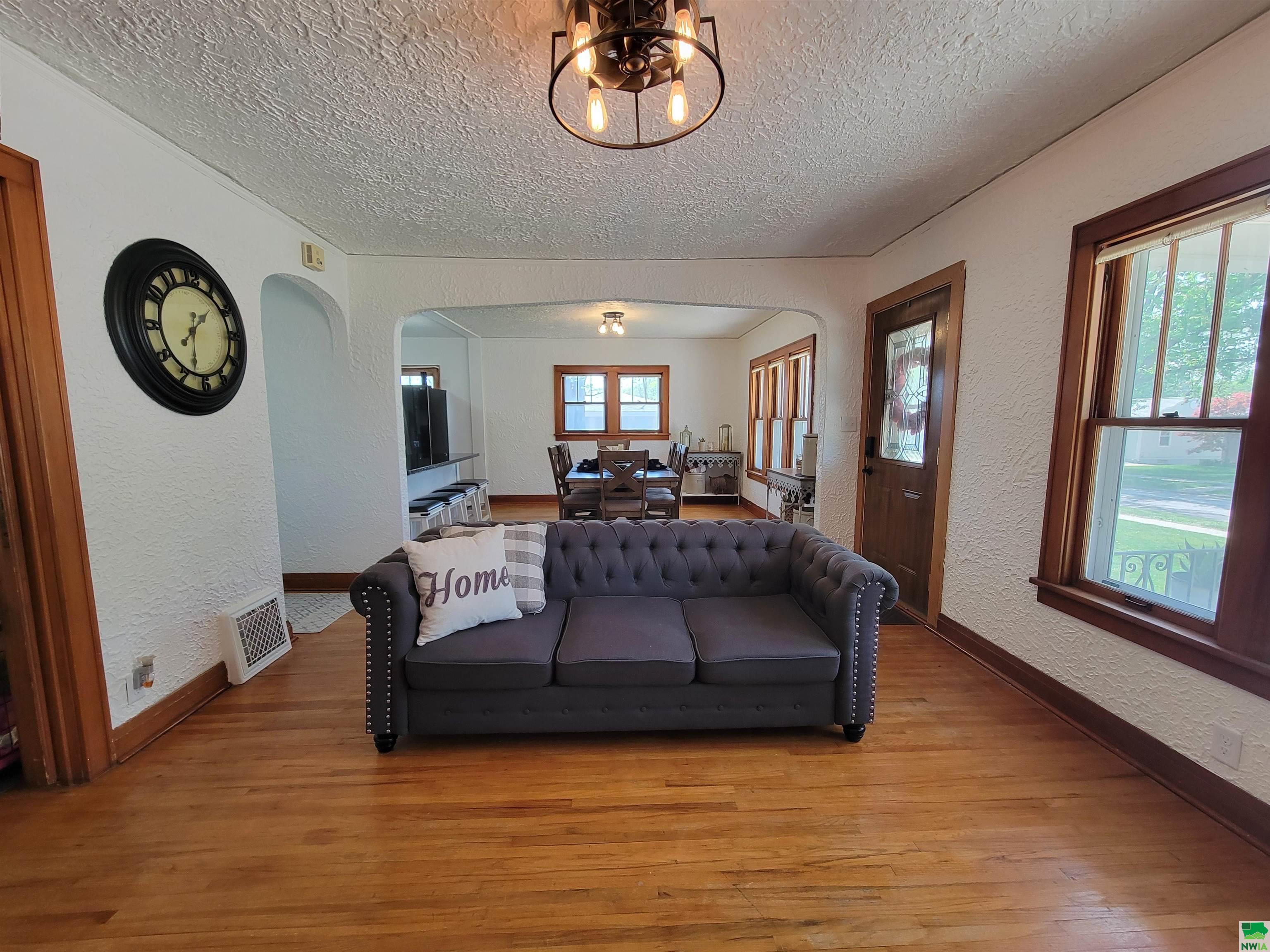 MLS #828625