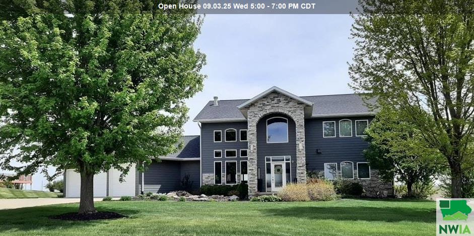 2490 5TH AVE SE, LeMars, IA 51031 