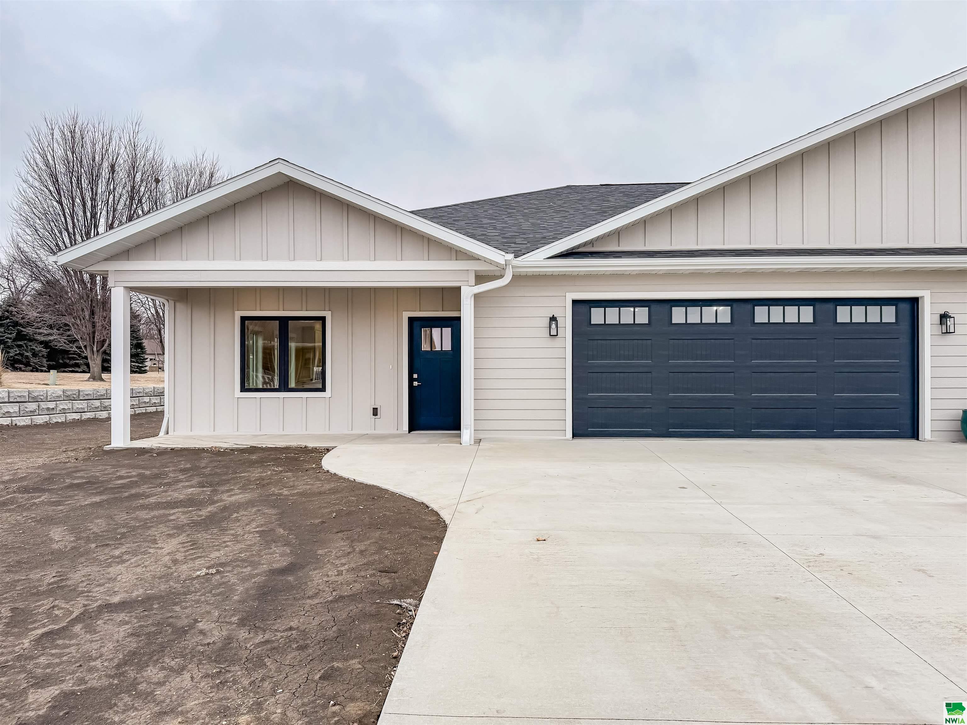 303 Rebecca Ln, Inwood, IA 51240 