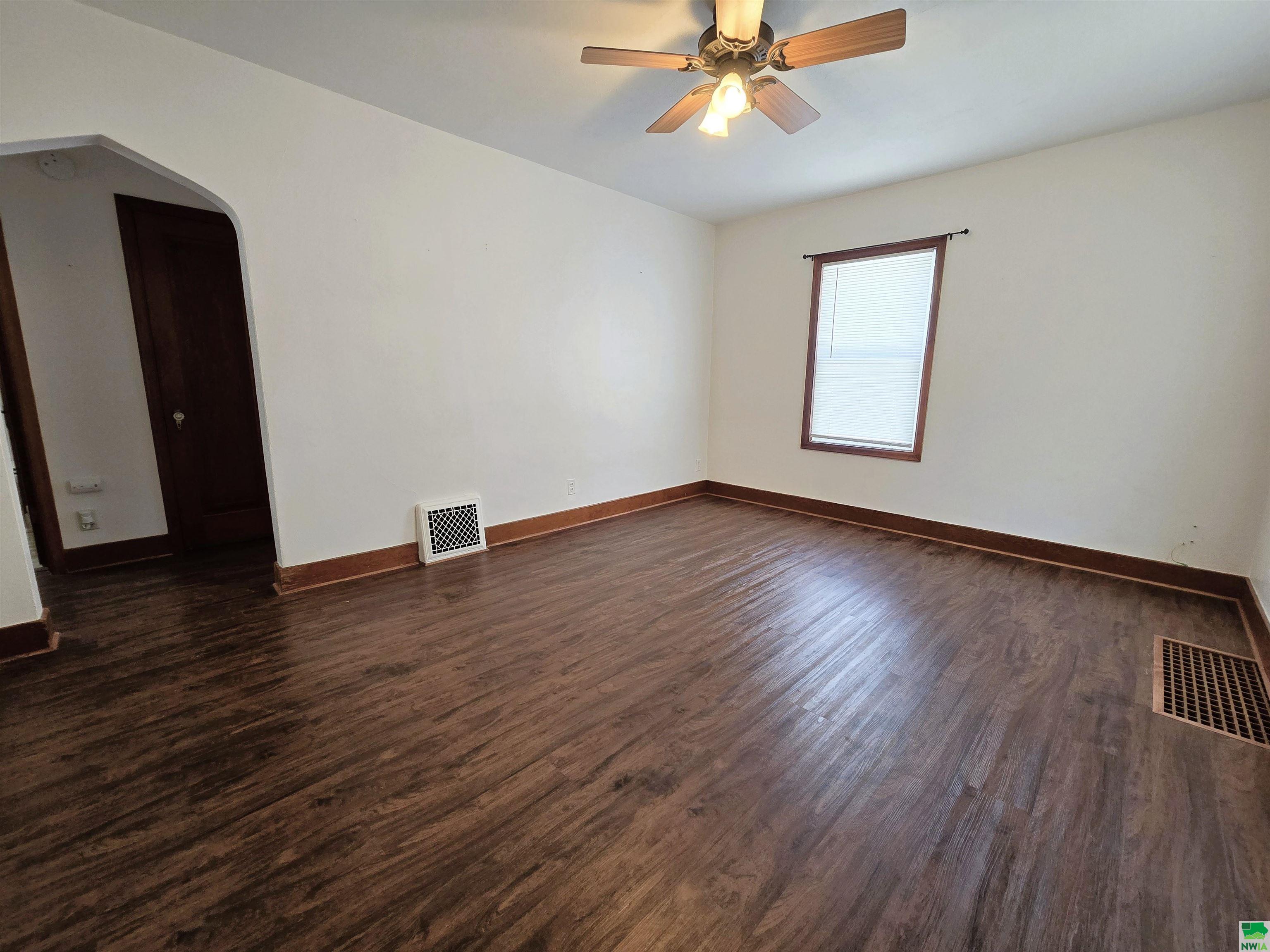 MLS #828632