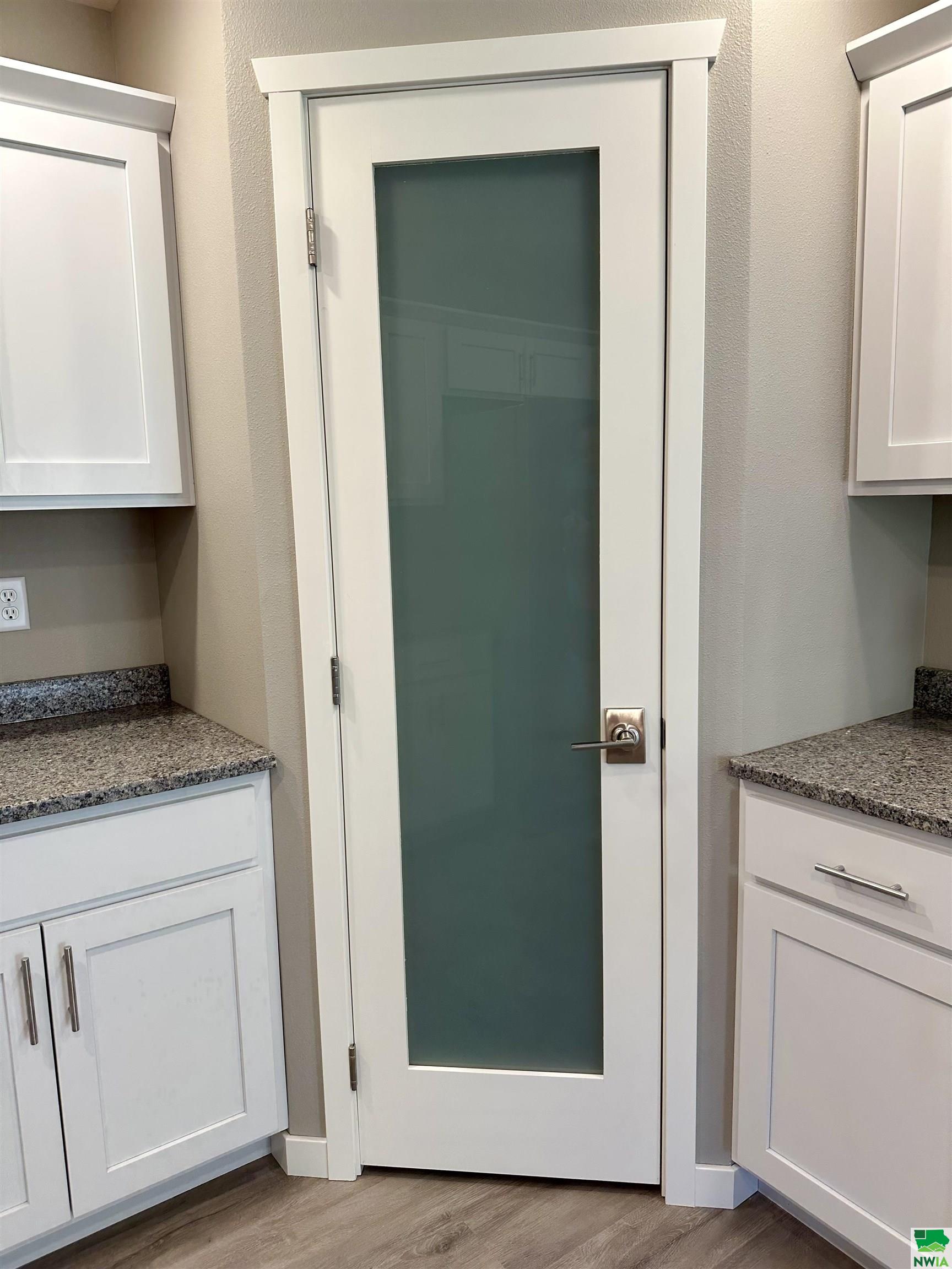 MLS #828644