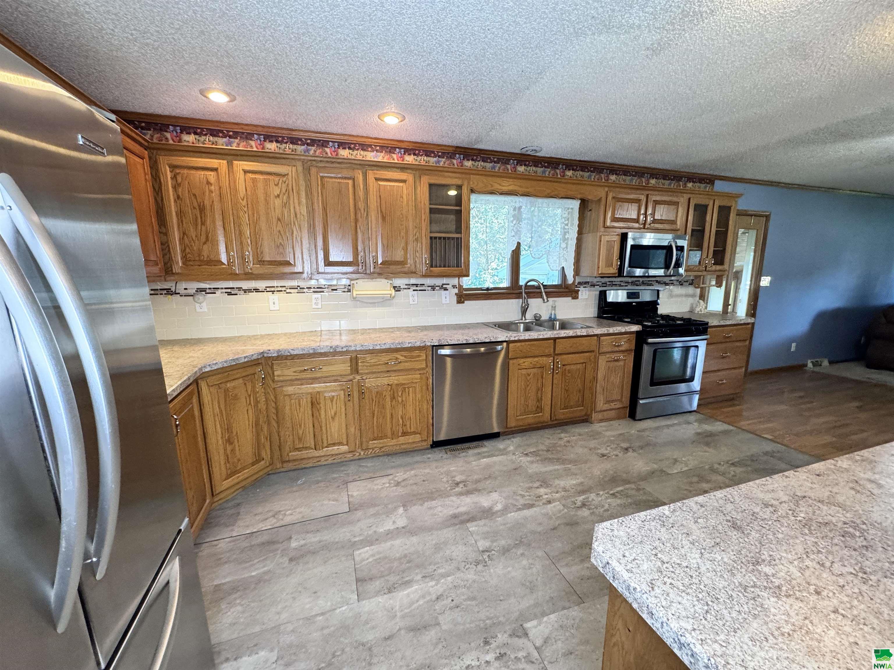 MLS #828645