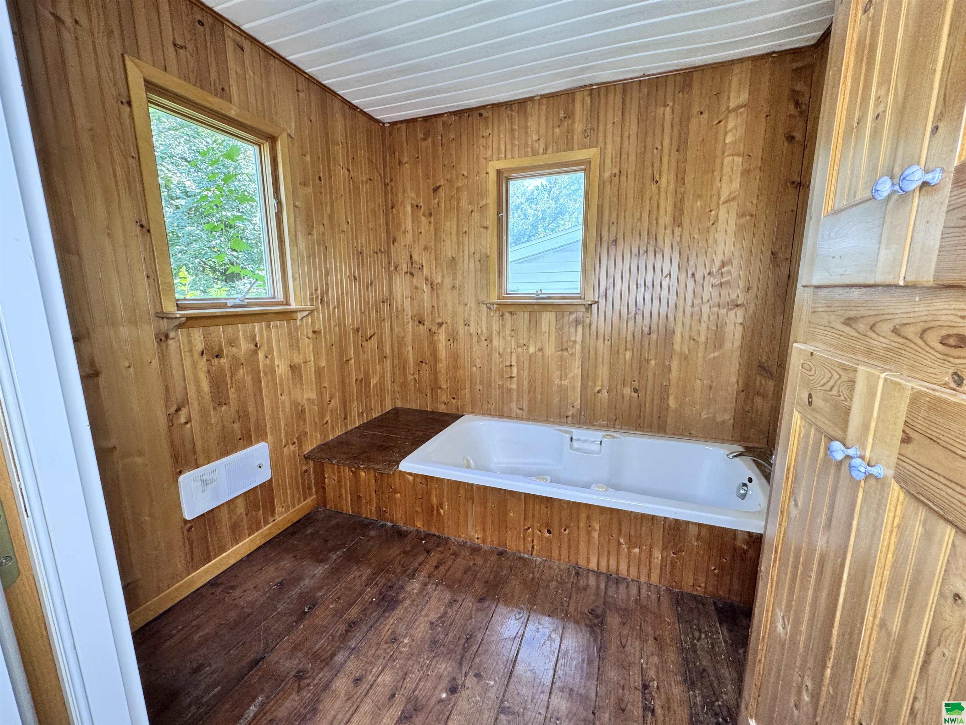 MLS #828645