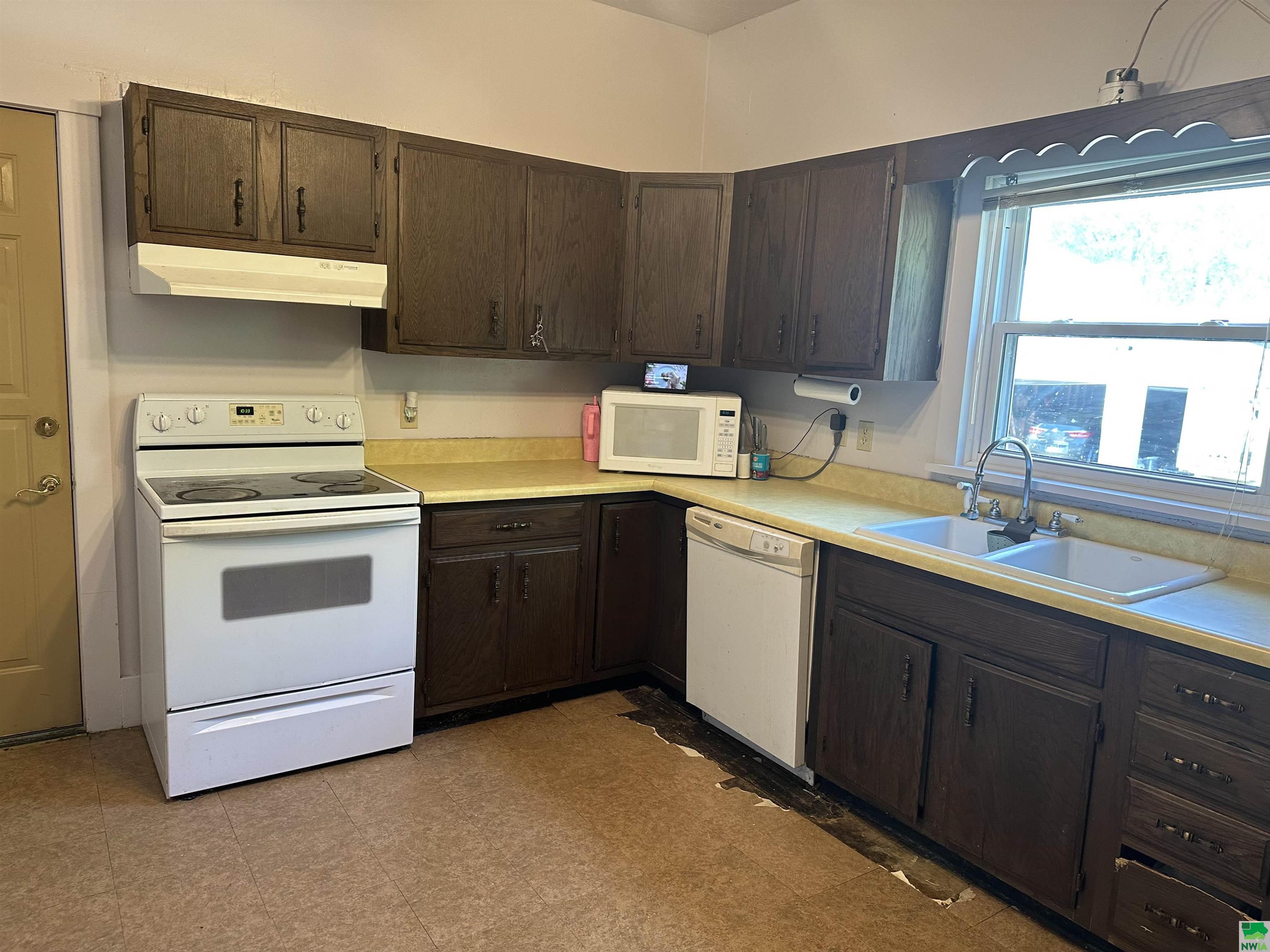 MLS #828654