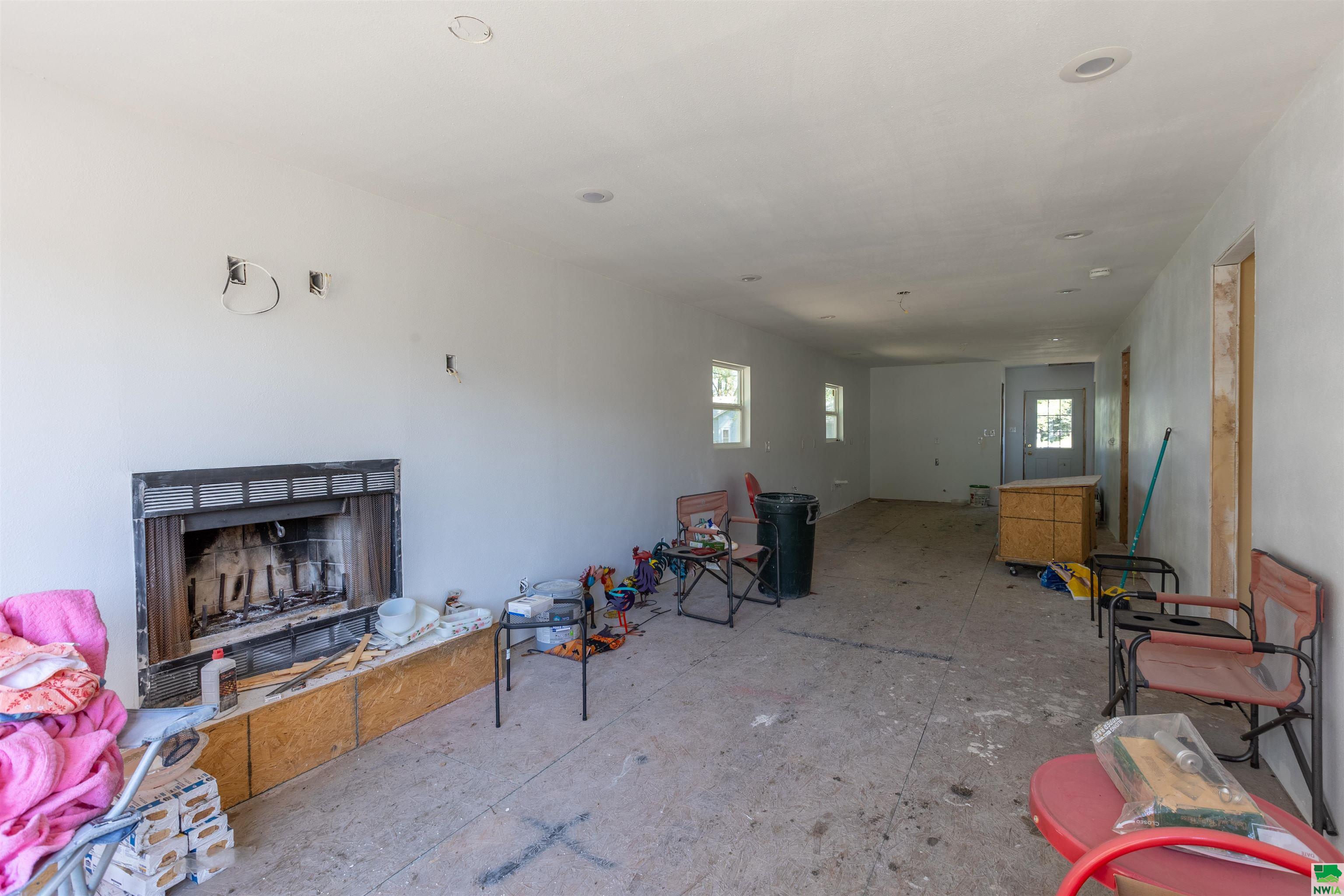 MLS #828656