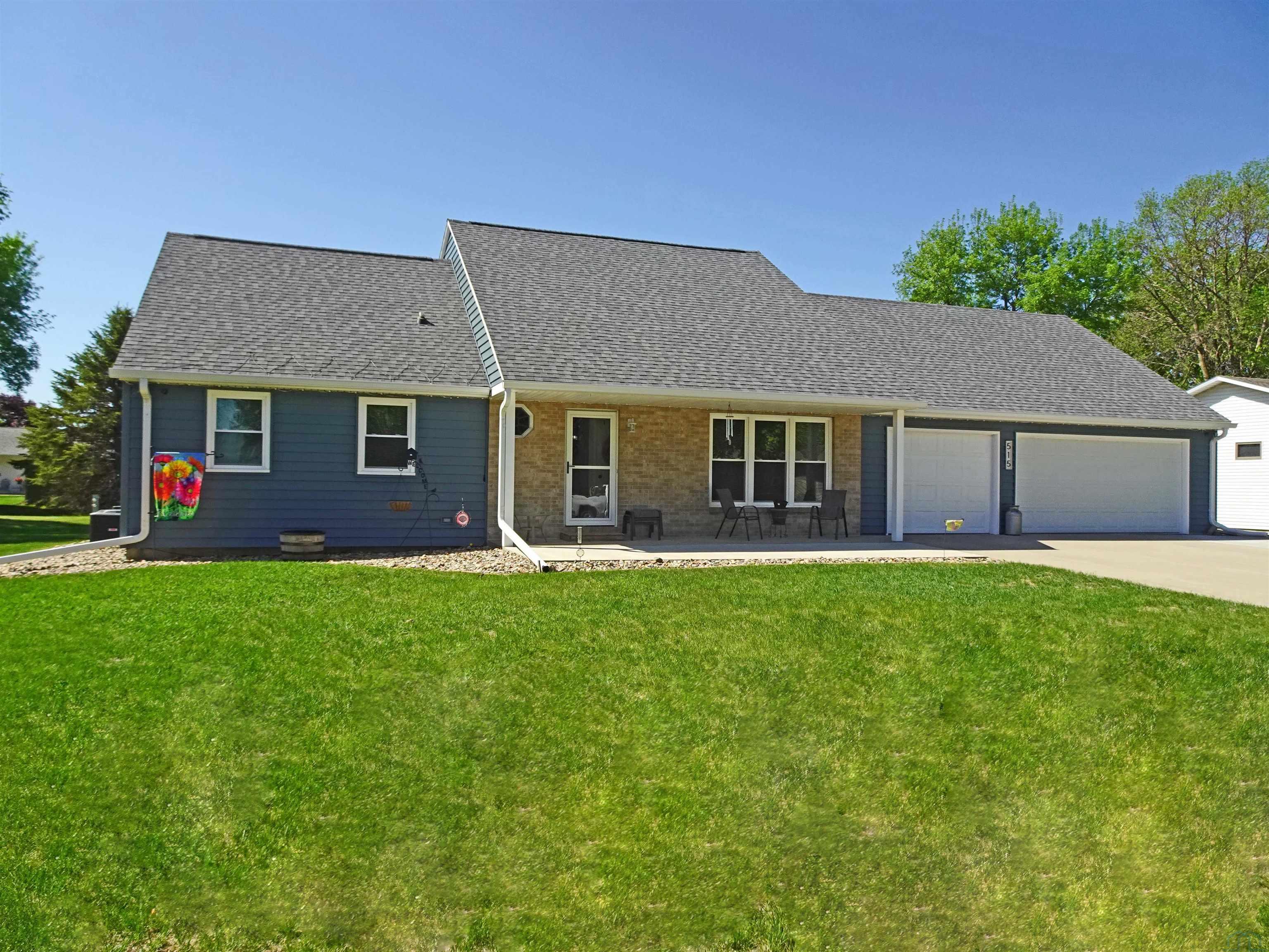 515 Sunrise Avenue, Sanborn, IA 51248- 