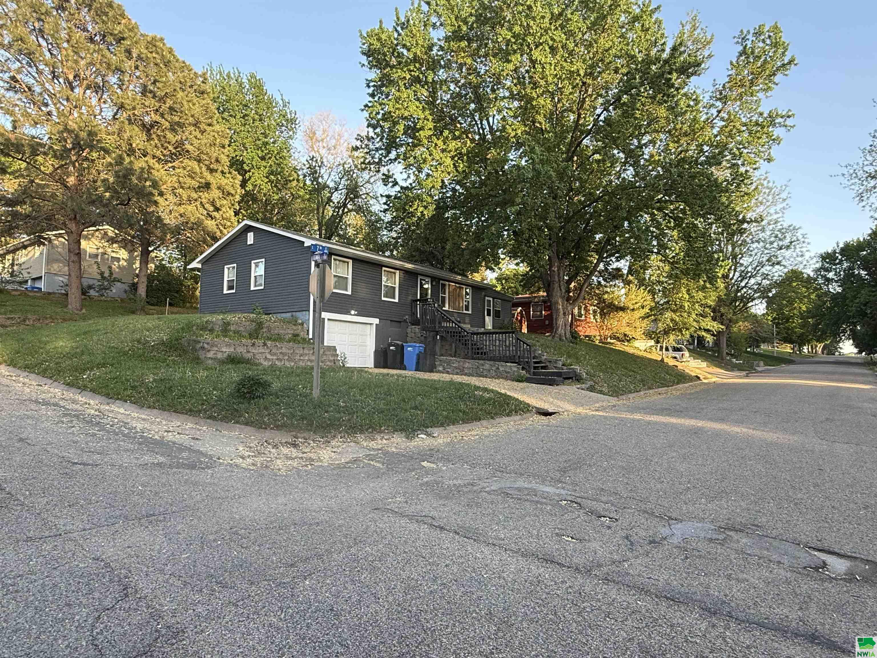 MLS #828660