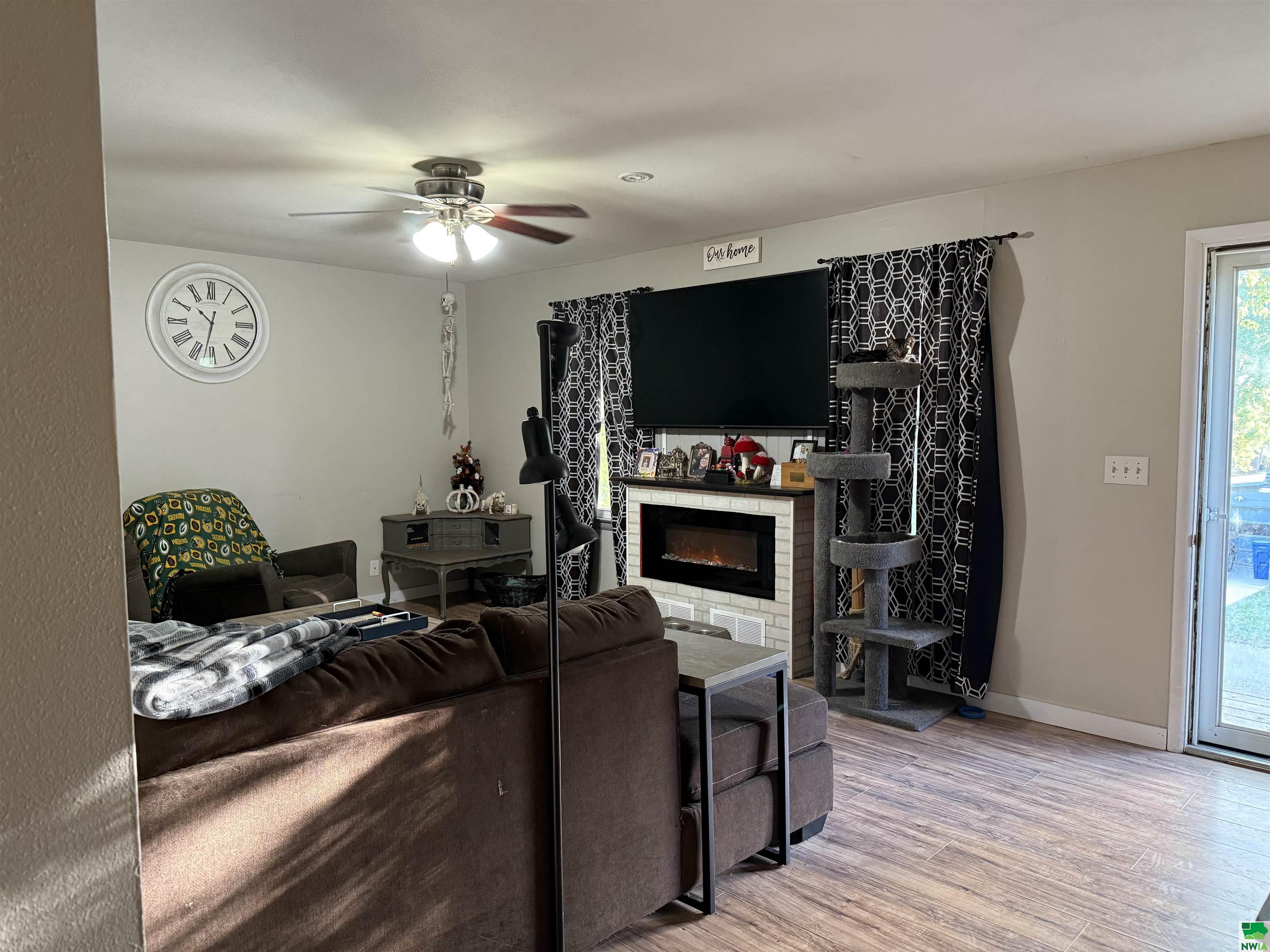 MLS #828660