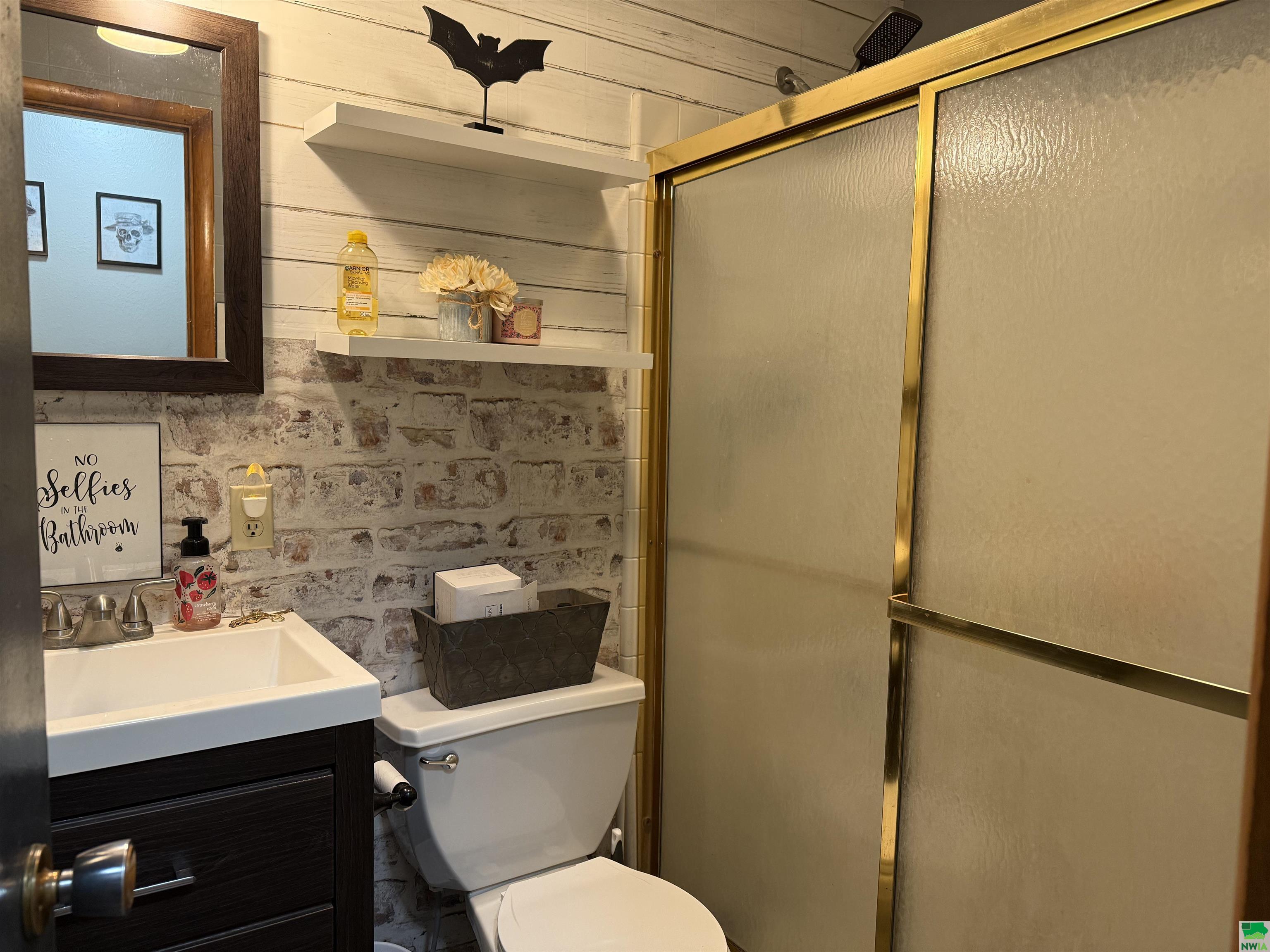 MLS #828660