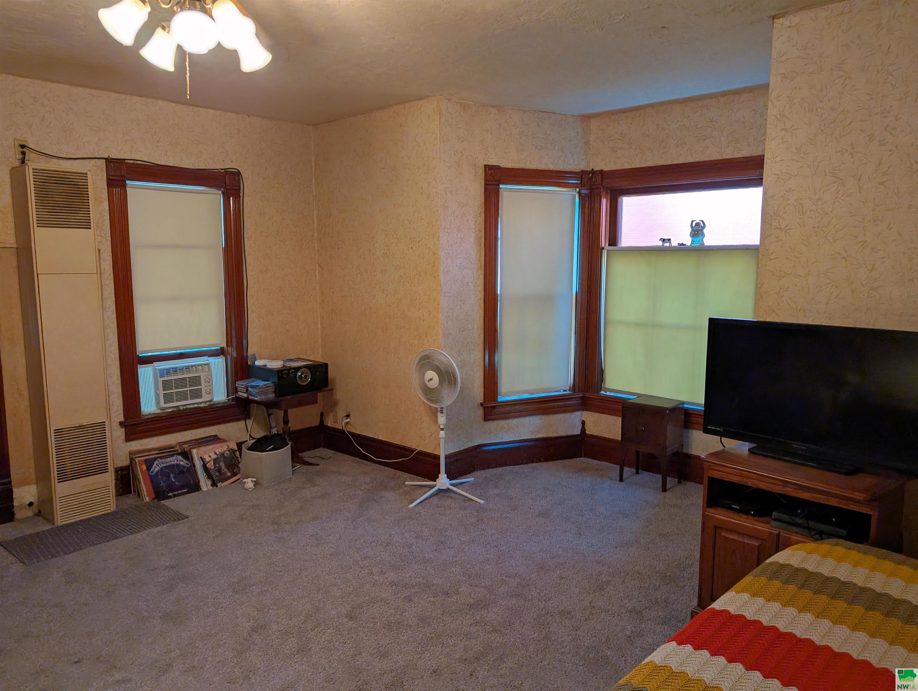 MLS #828667