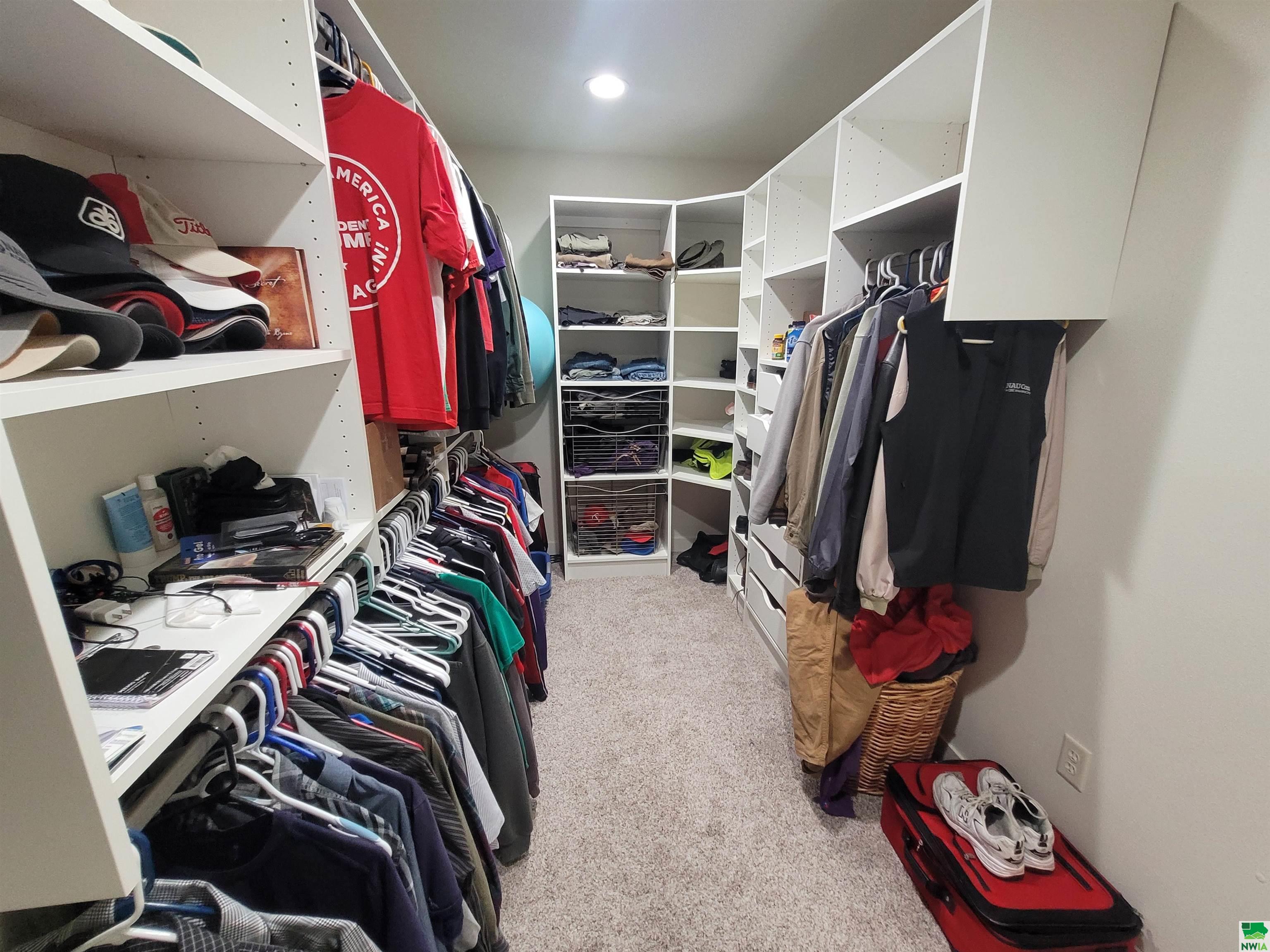 MLS #828668