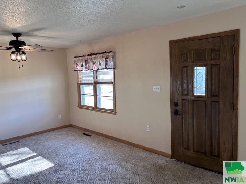 MLS #828669