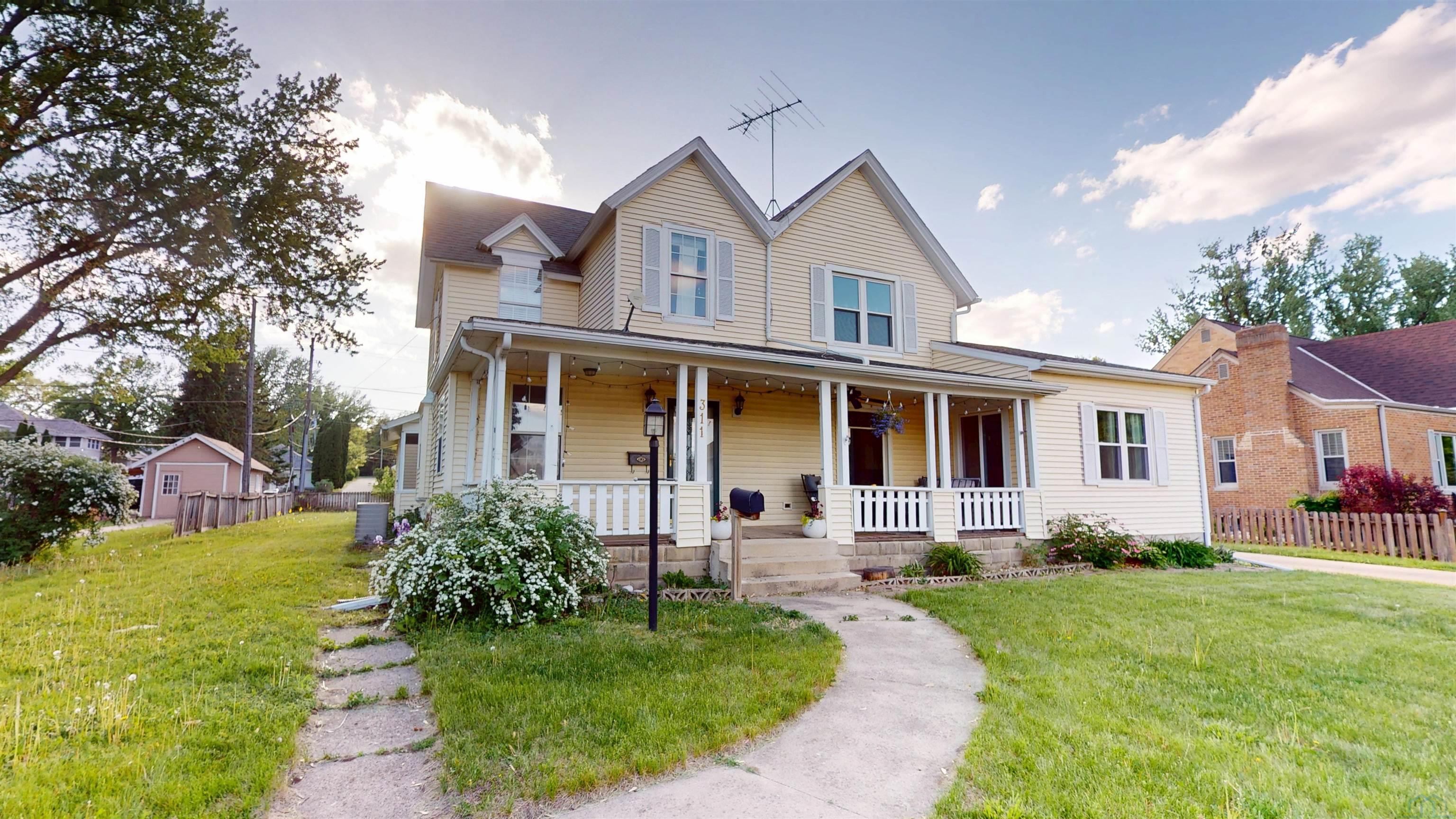 311 11TH ST N, Cherokee, IA 51012 