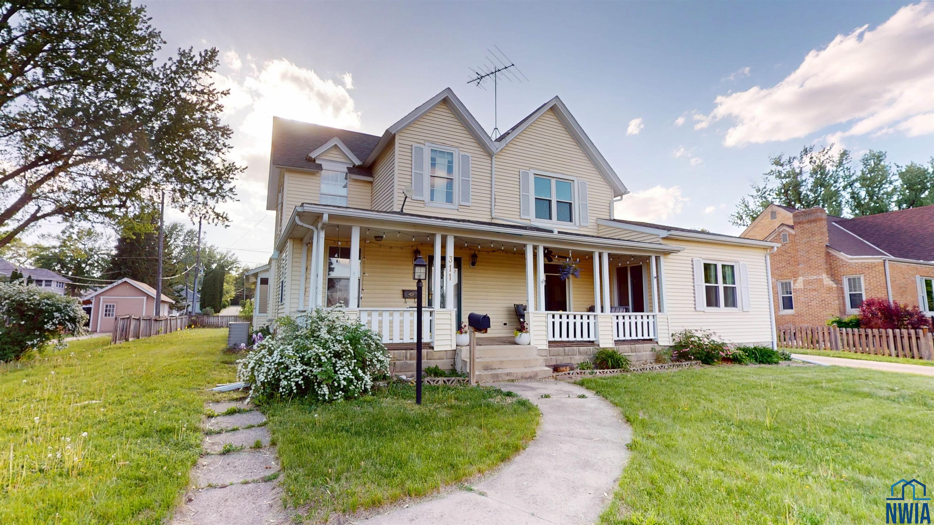 311 11TH ST N, Cherokee, IA 51012 