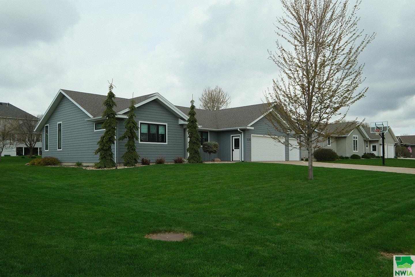 MLS #828690