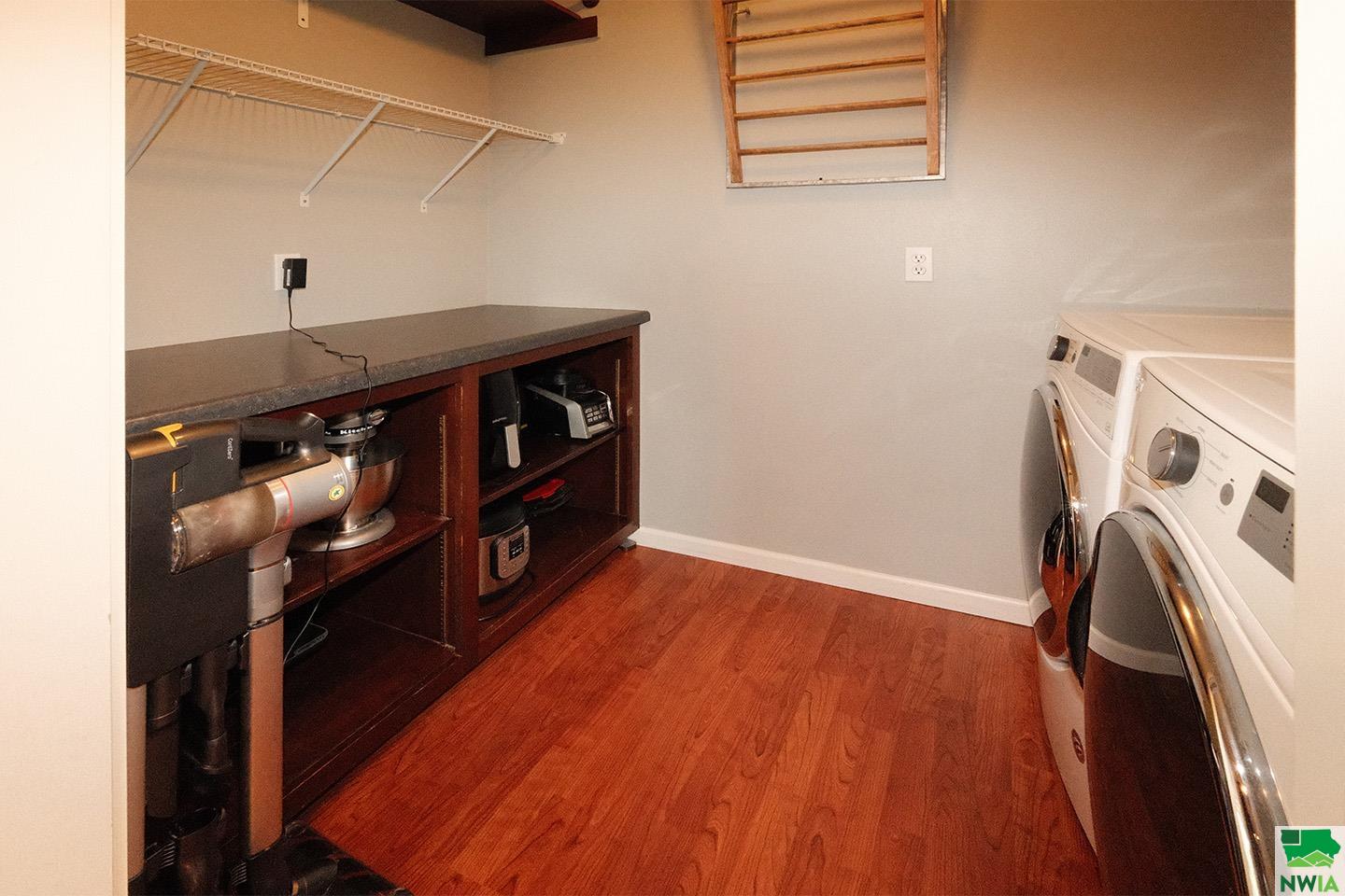 MLS #828690