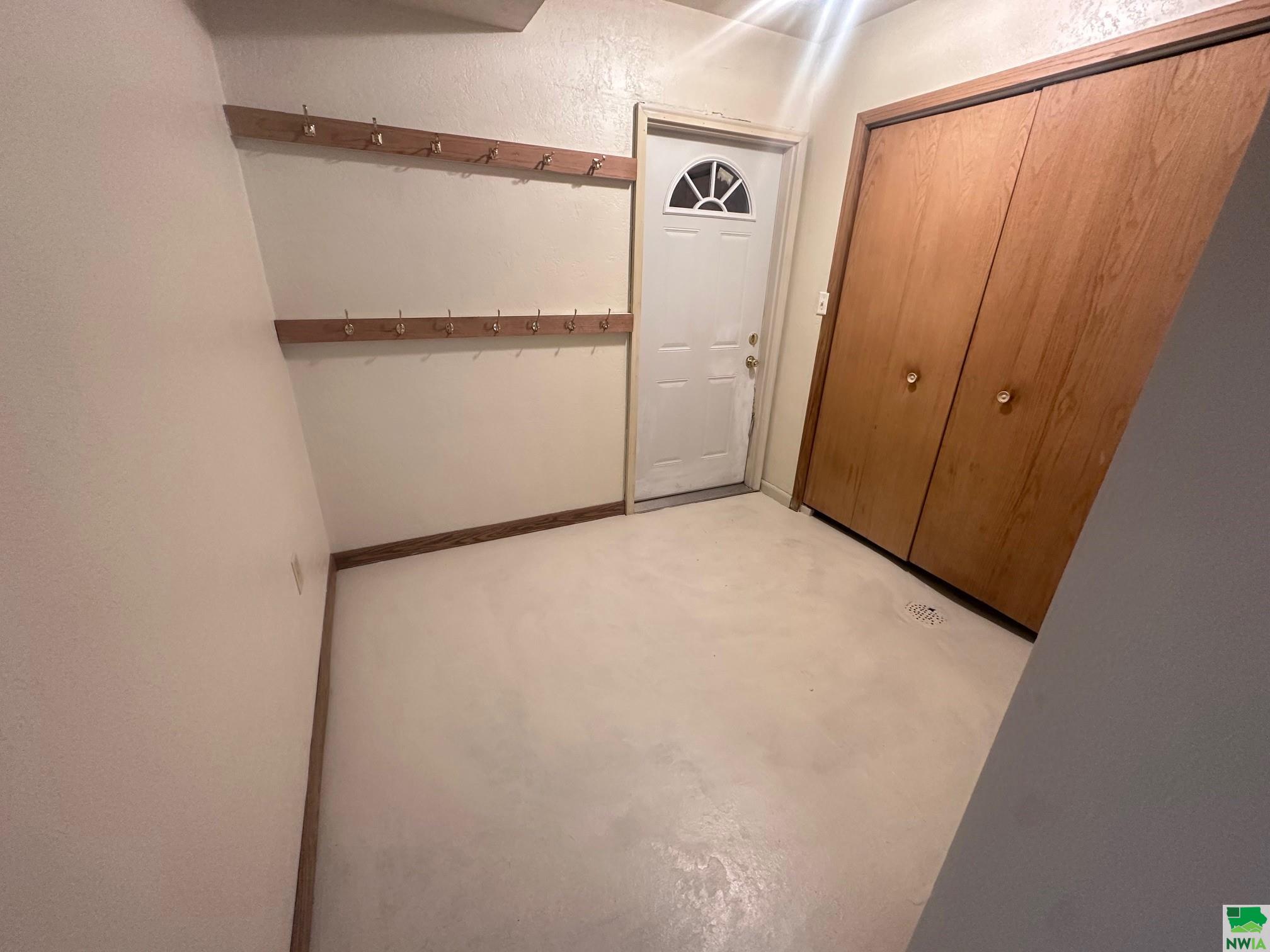MLS #828691