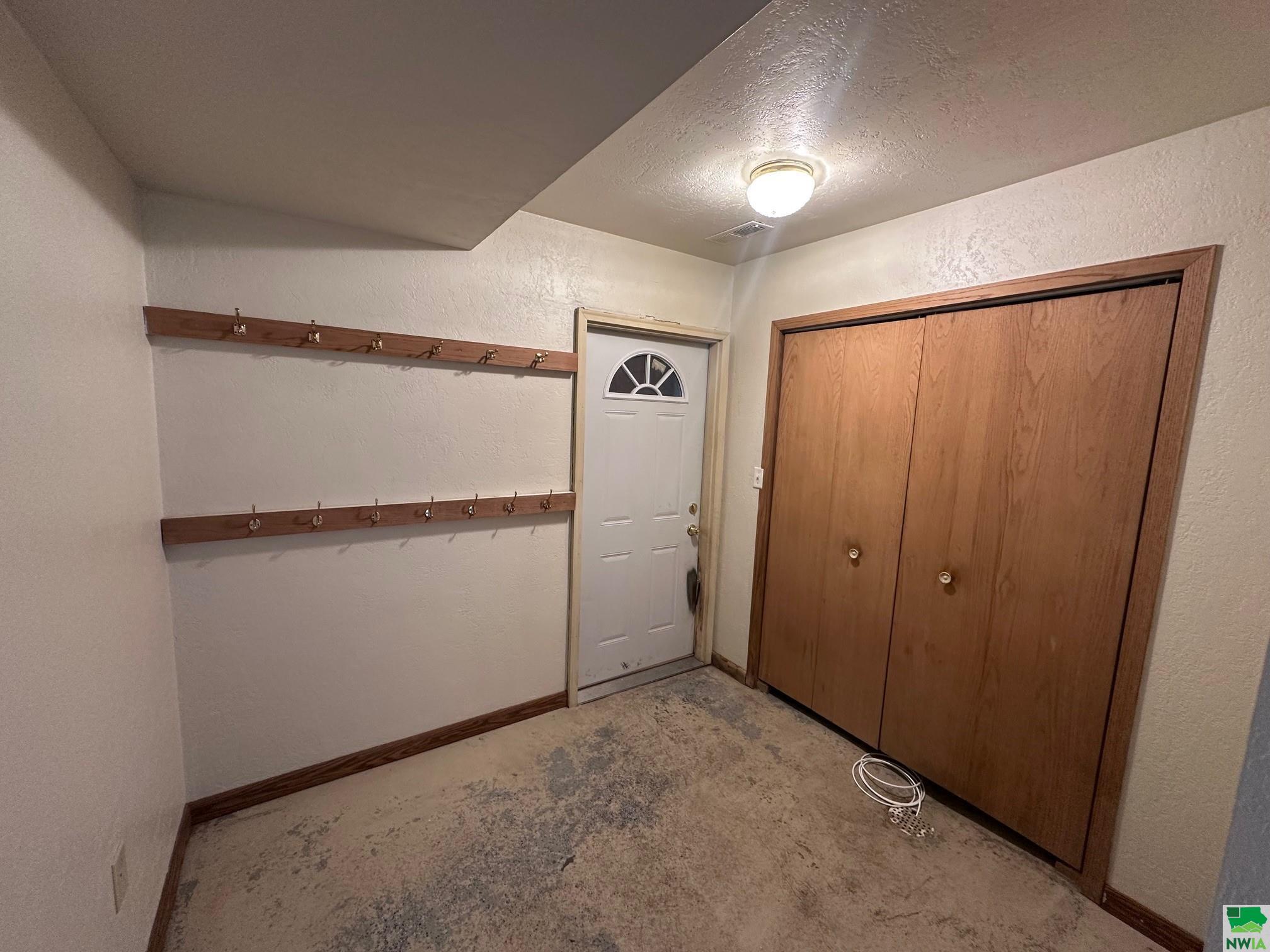 MLS #828691