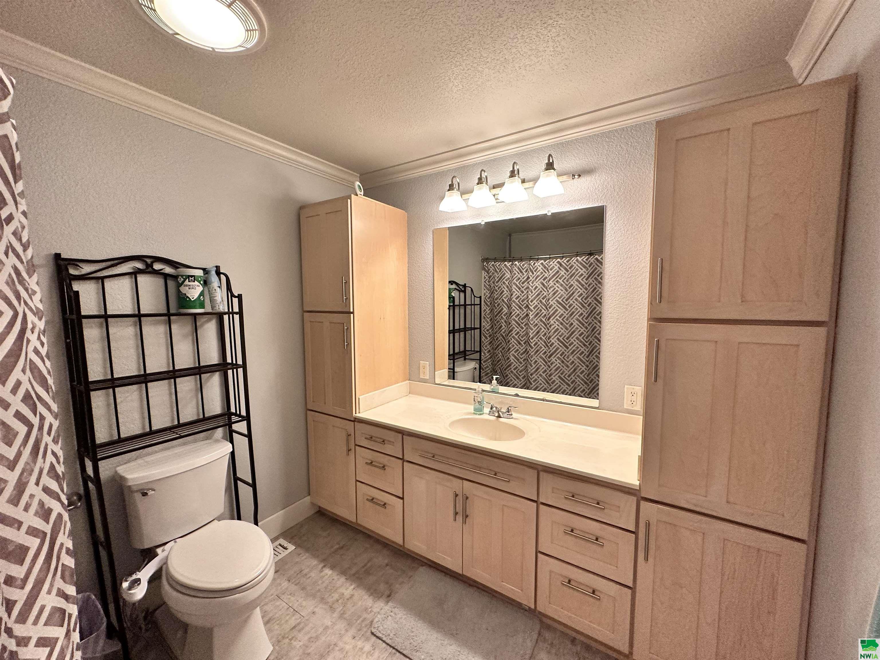 MLS #828694
