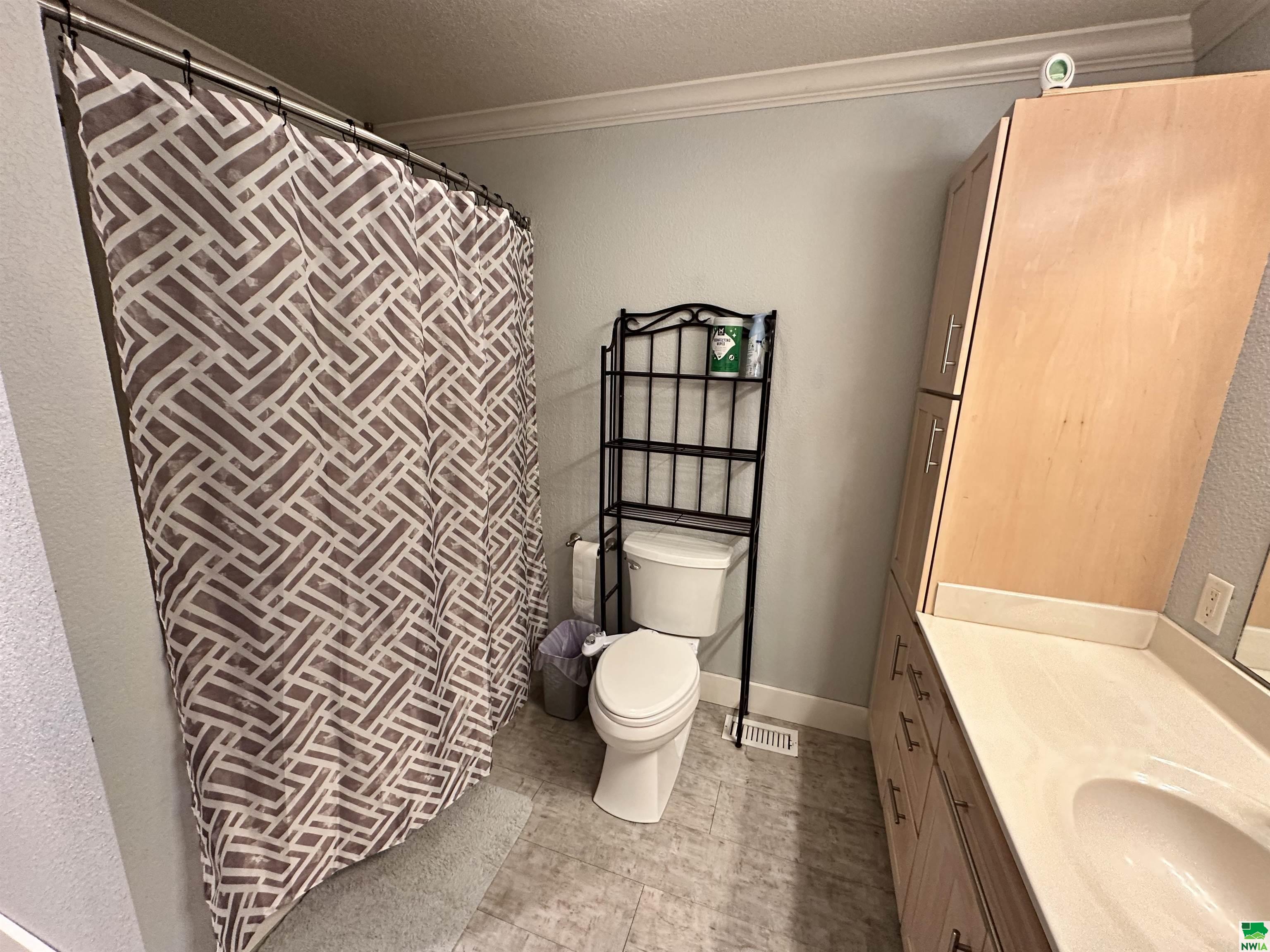 MLS #828694