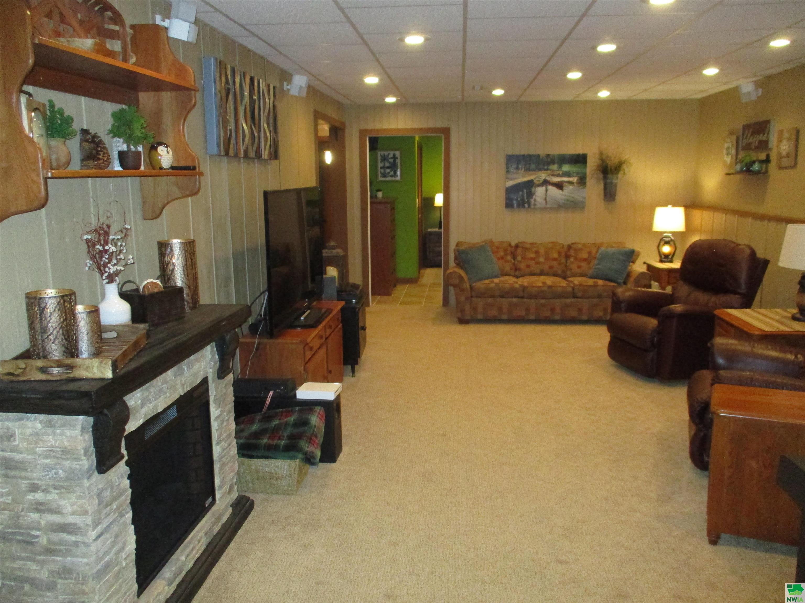 MLS #828695