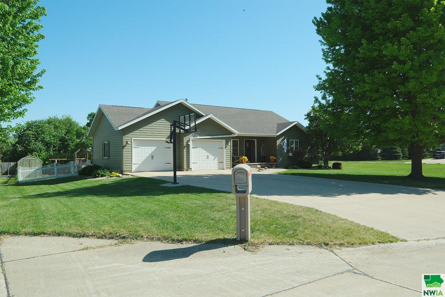 MLS #828698