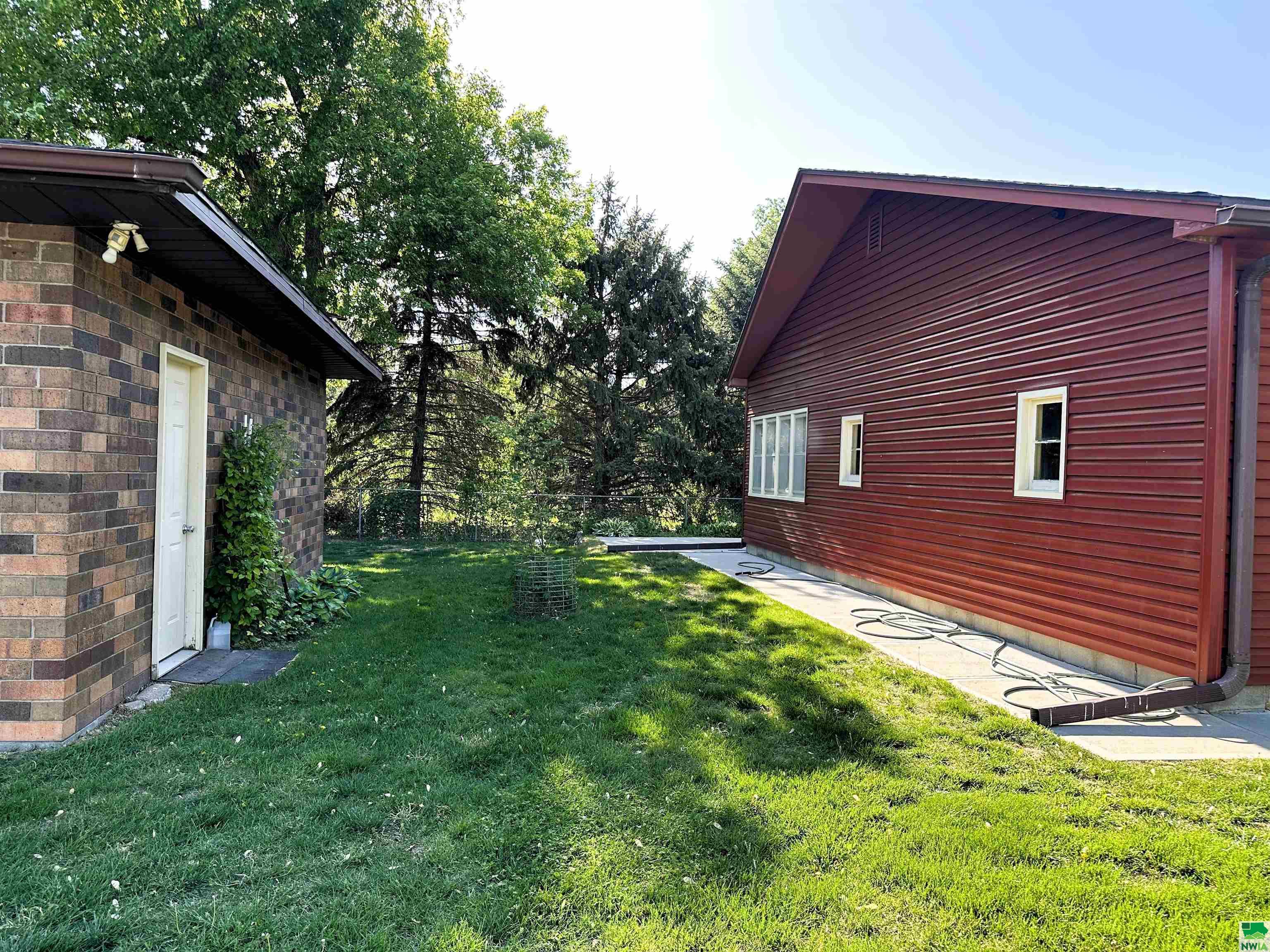 MLS #828700