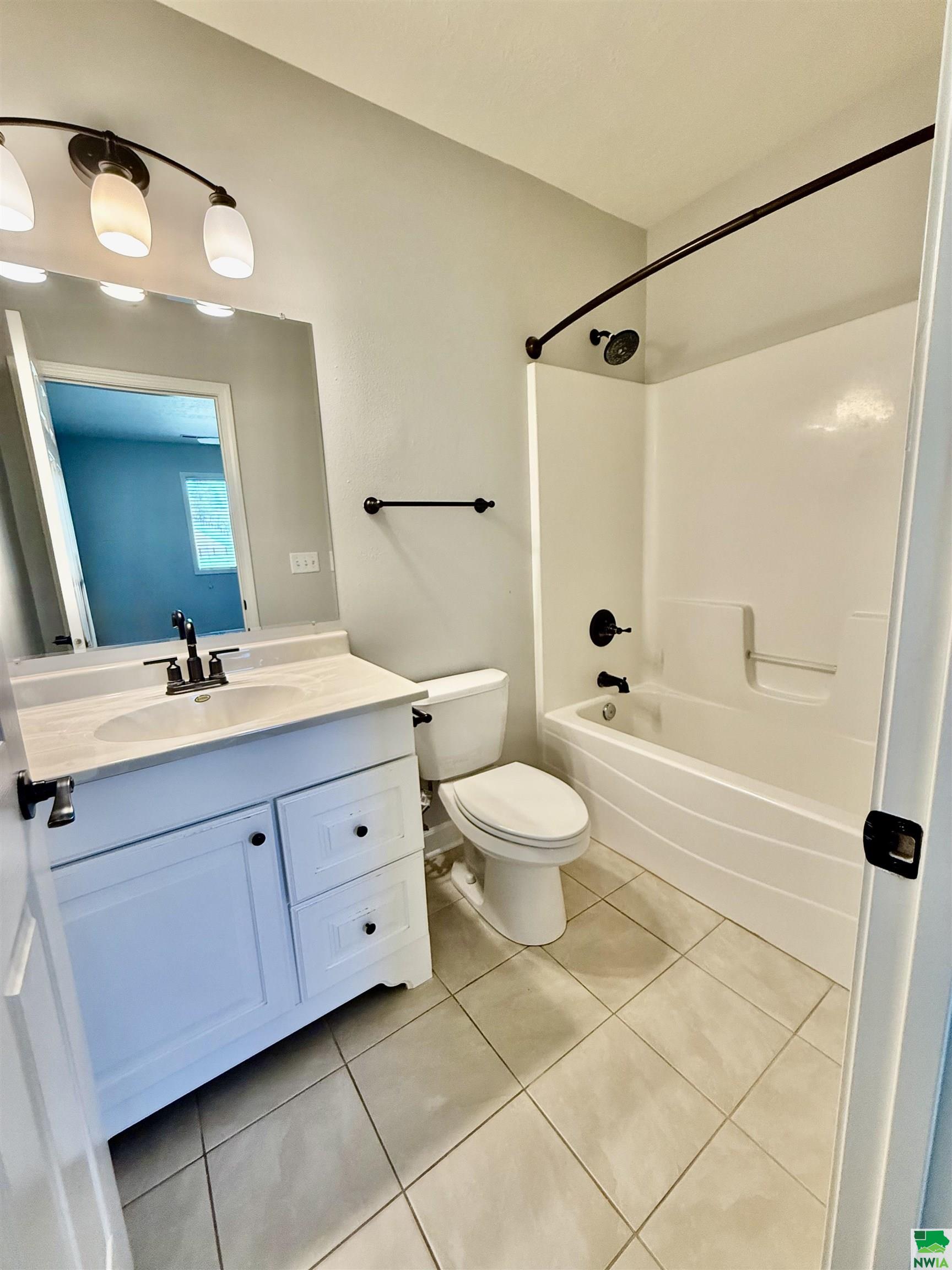 MLS #828701
