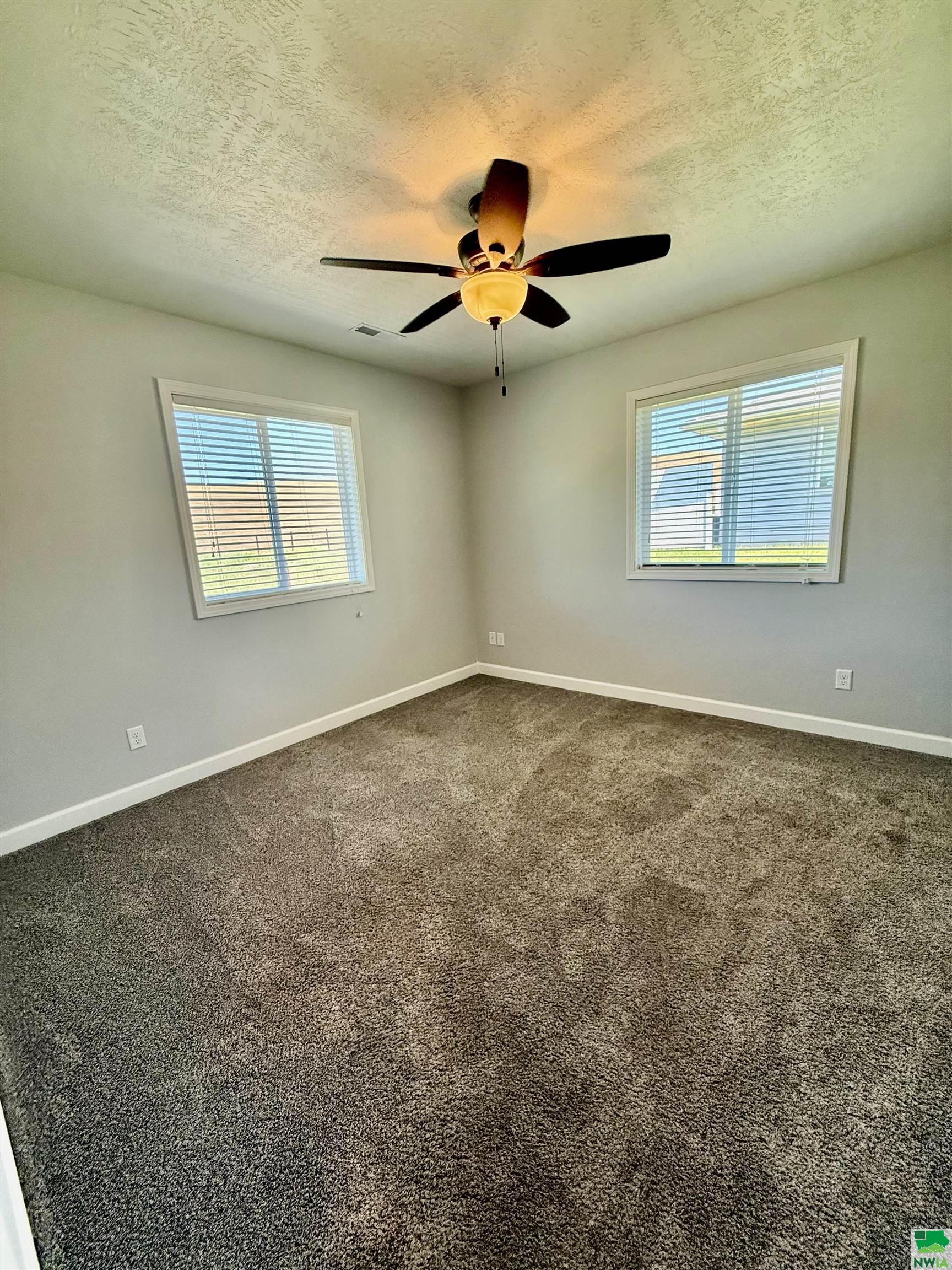 MLS #828701