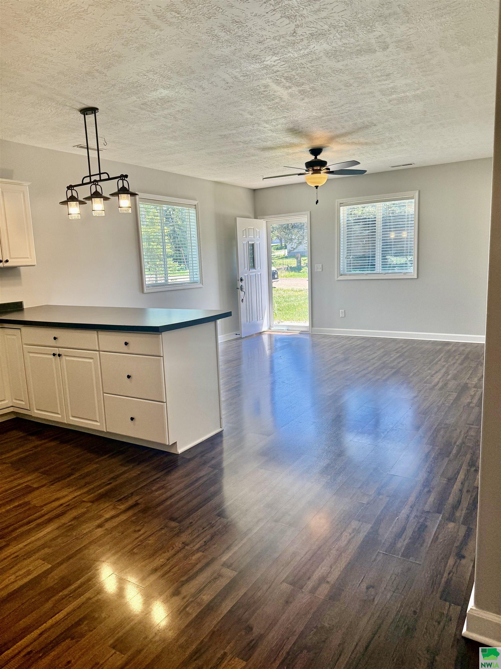 MLS #828701