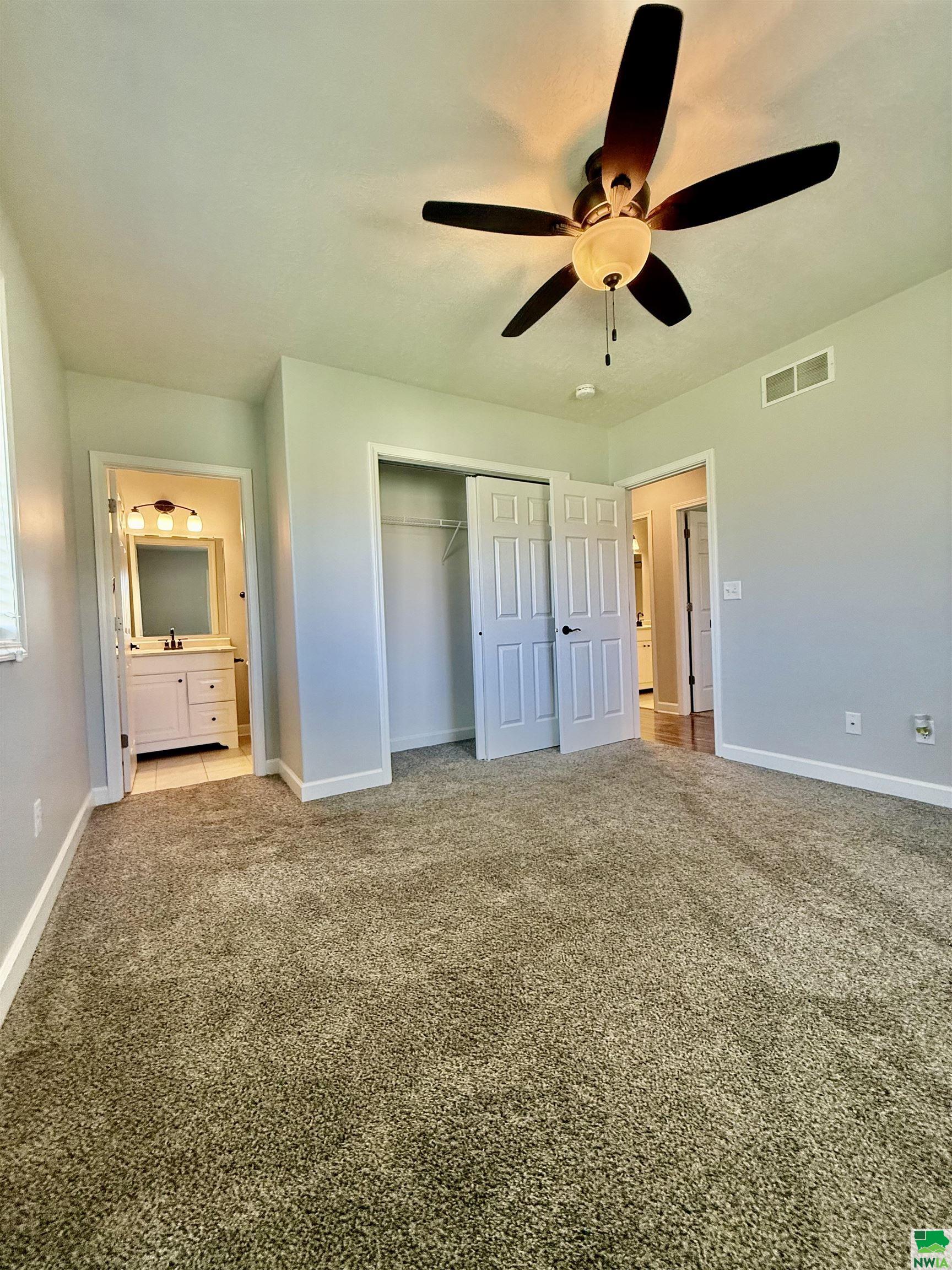 MLS #828701