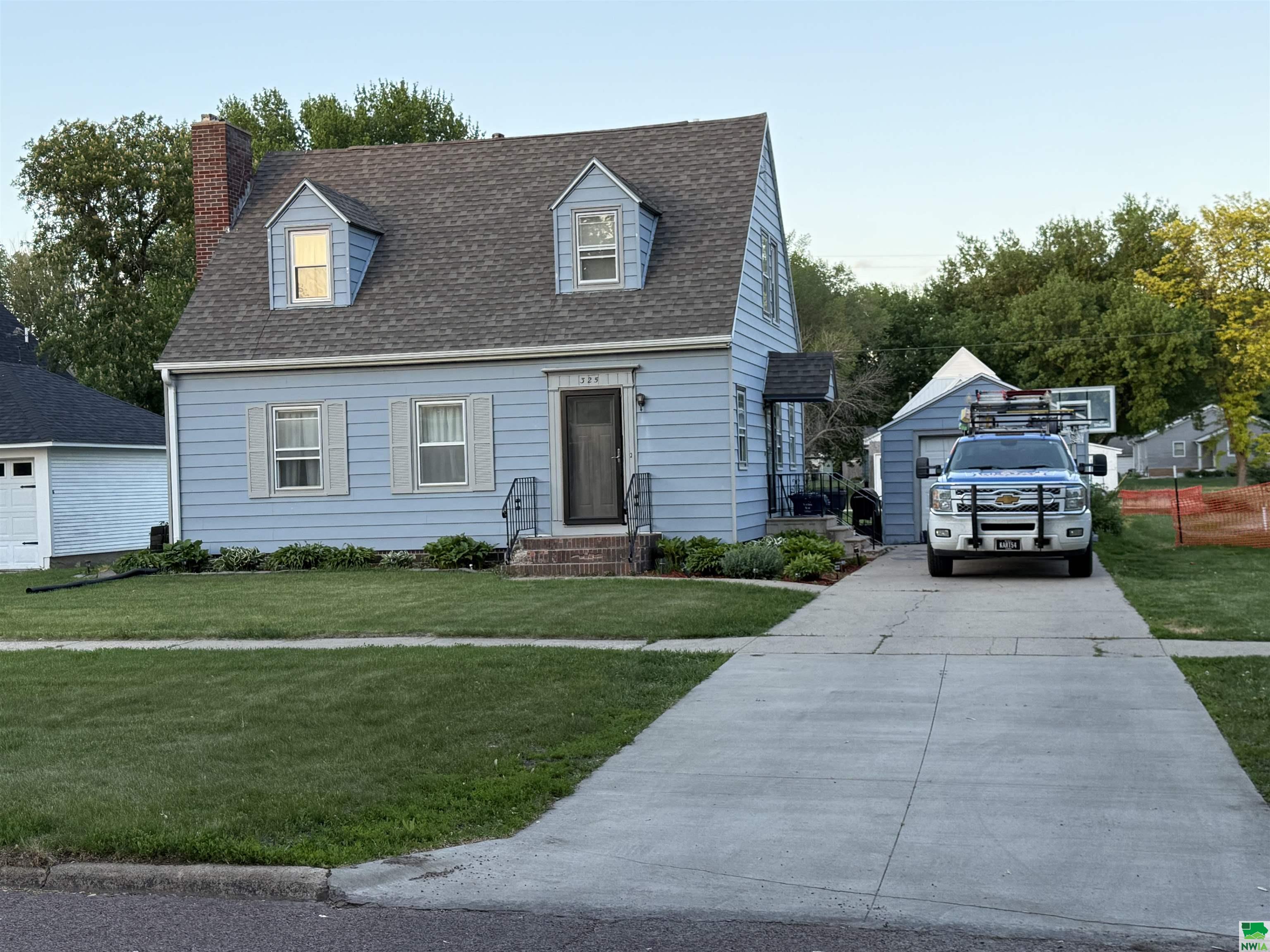 325 MAIN ST S, Paullina, IA 51046 