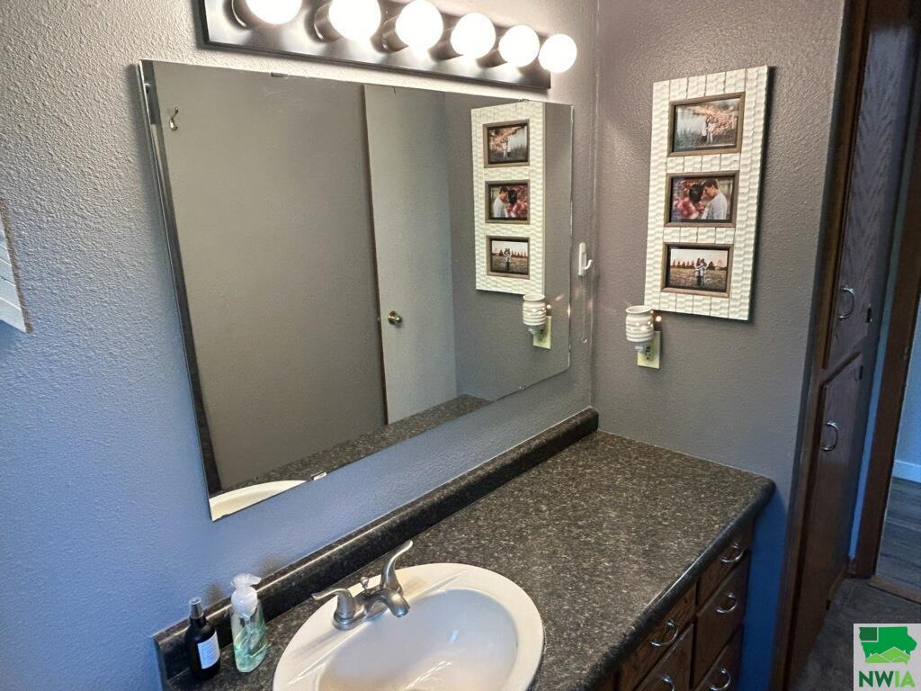 MLS #828703