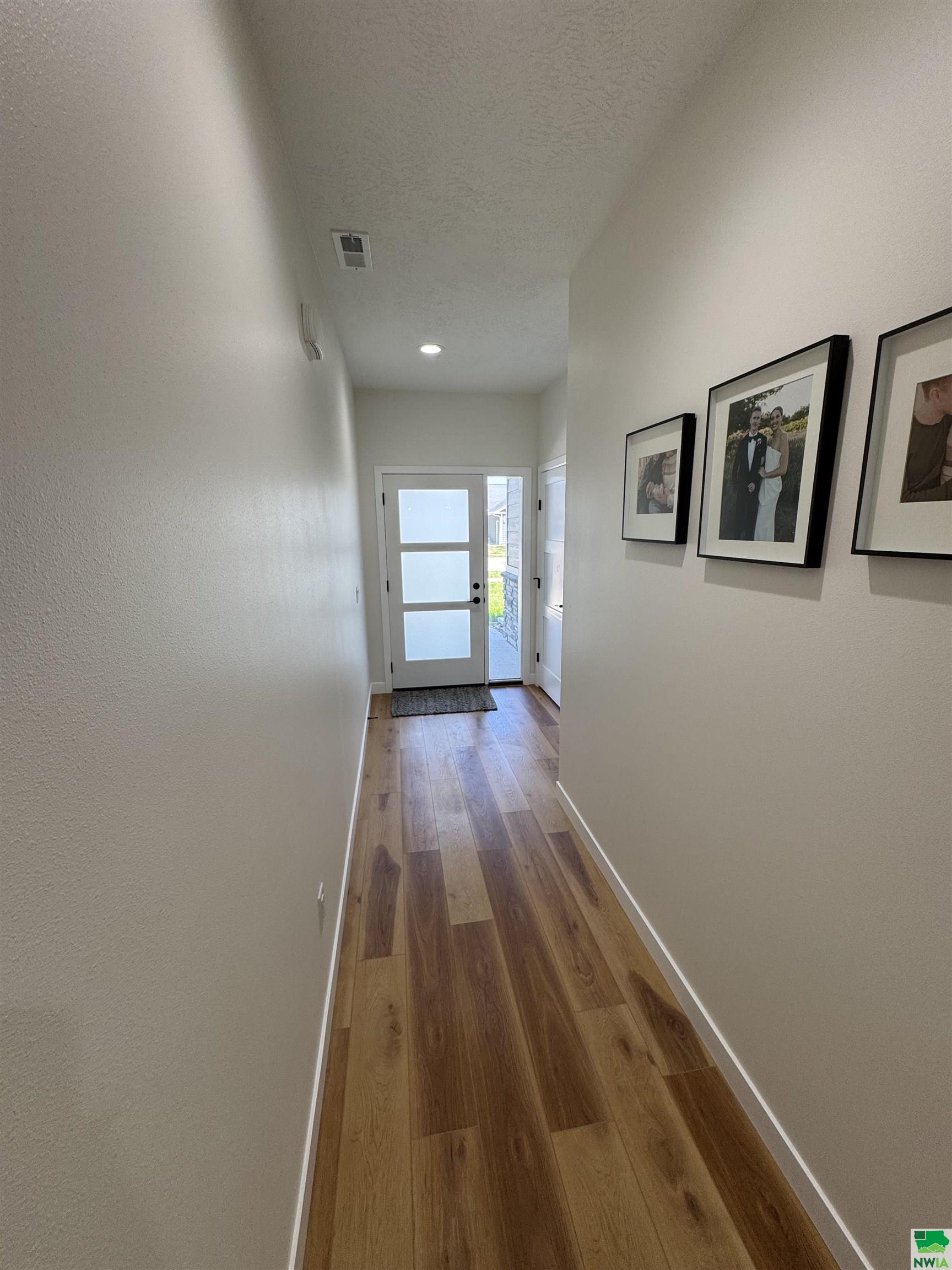 MLS #828705