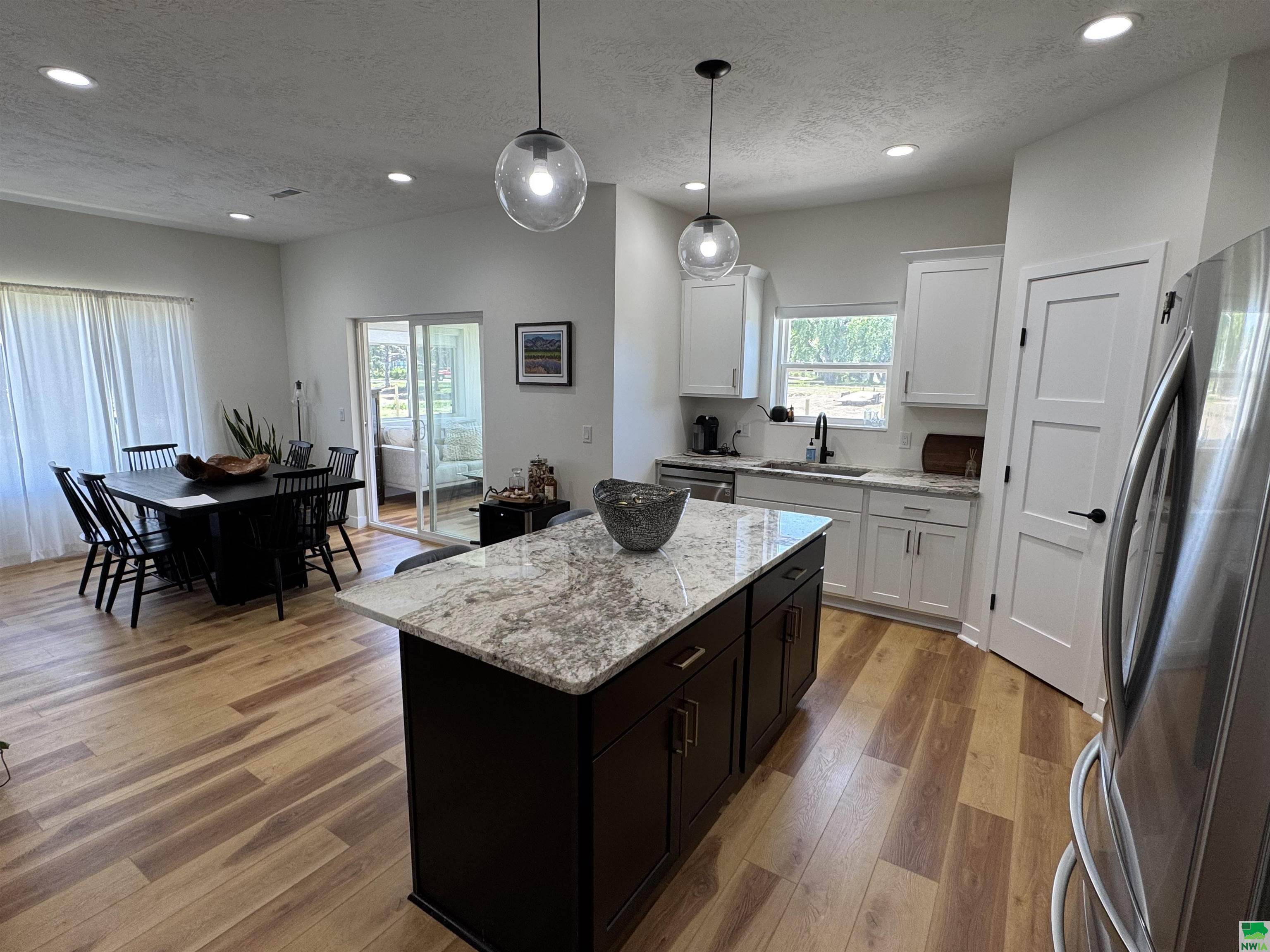 MLS #828705