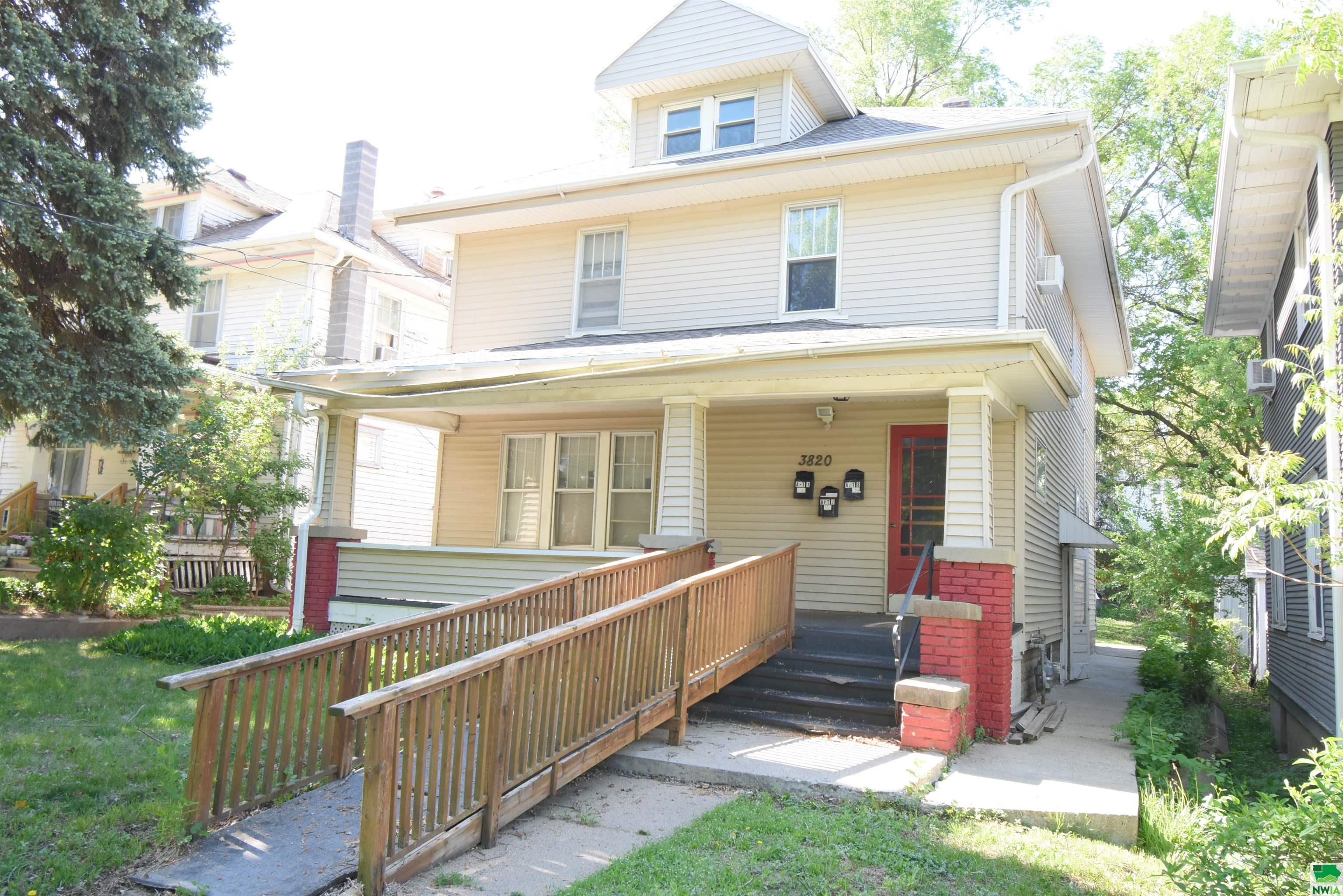 3820 Orleans, Sioux City, IA 51106 
