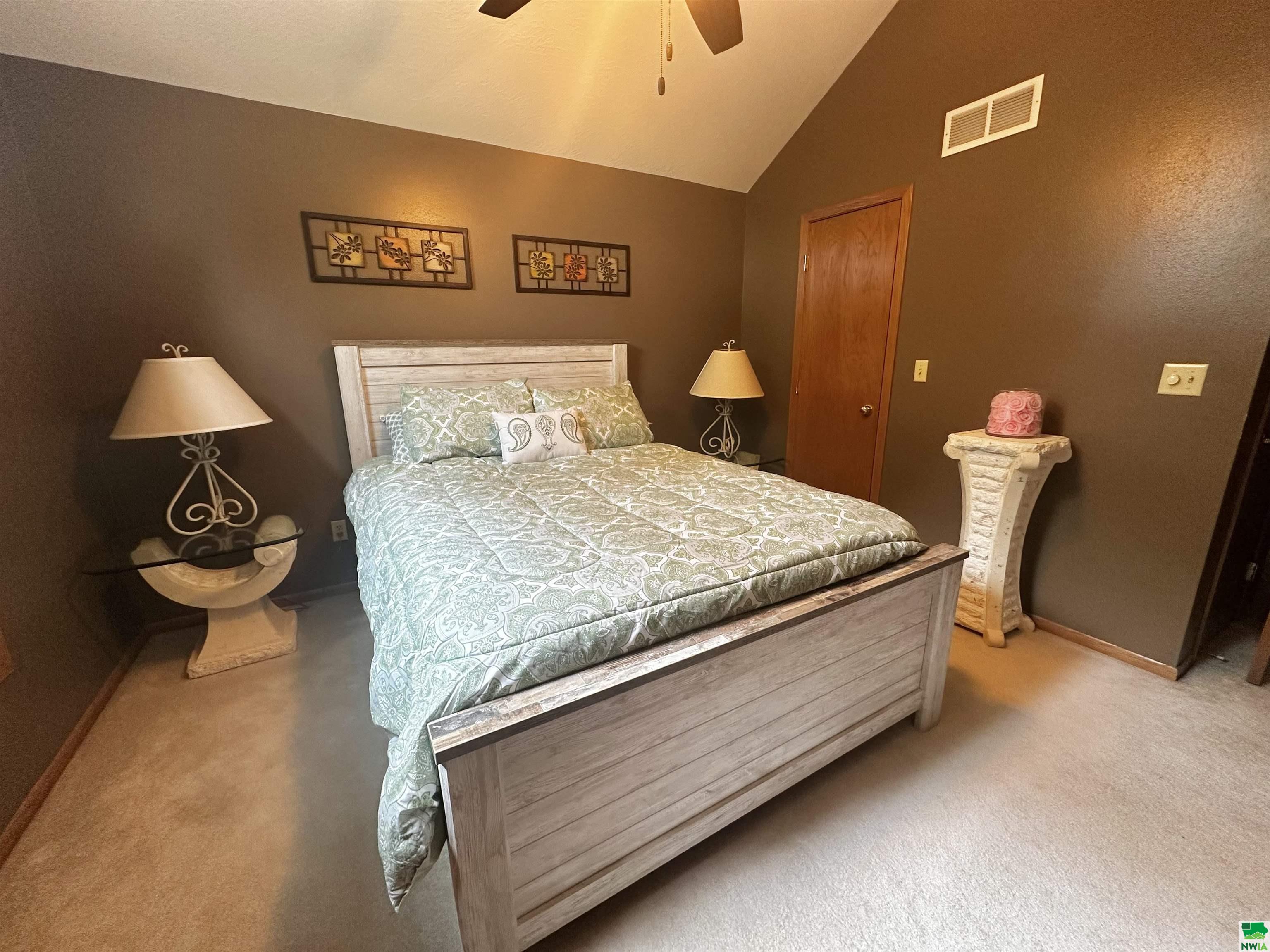 MLS #828709