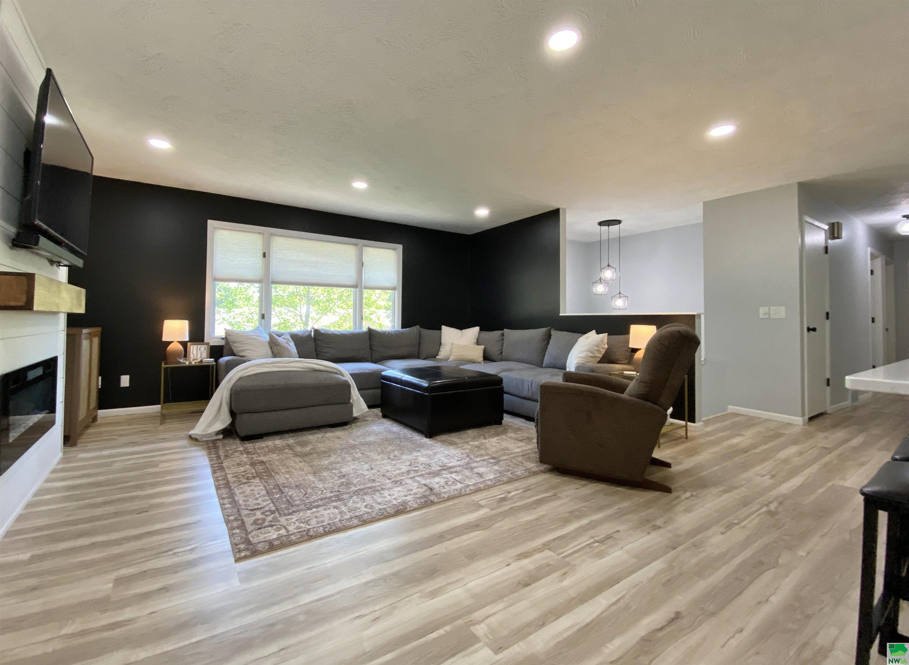 MLS #828713