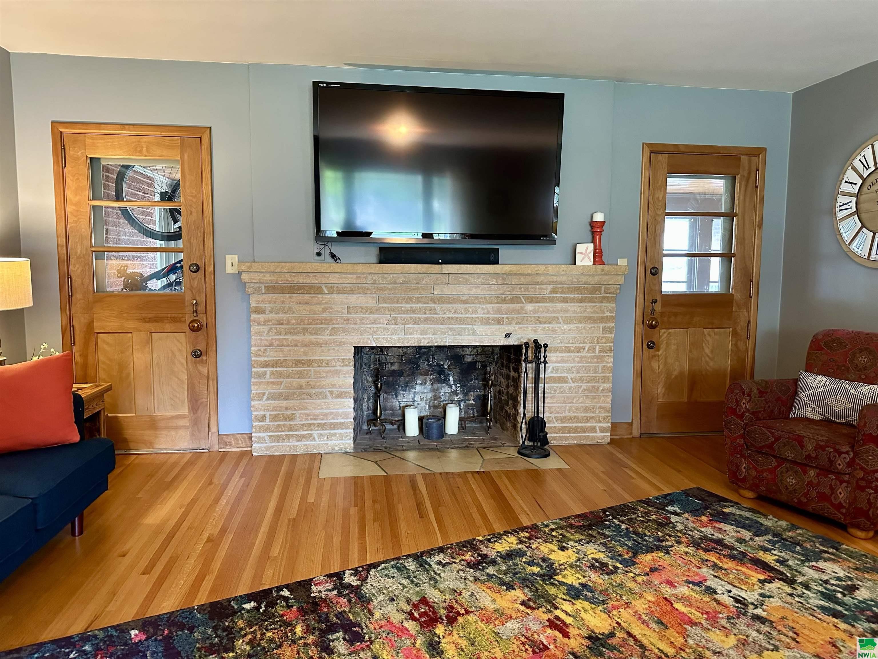 MLS #828717