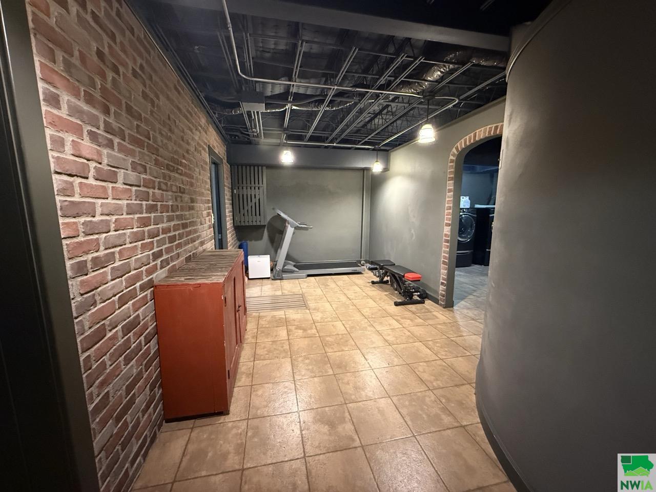 MLS #828717