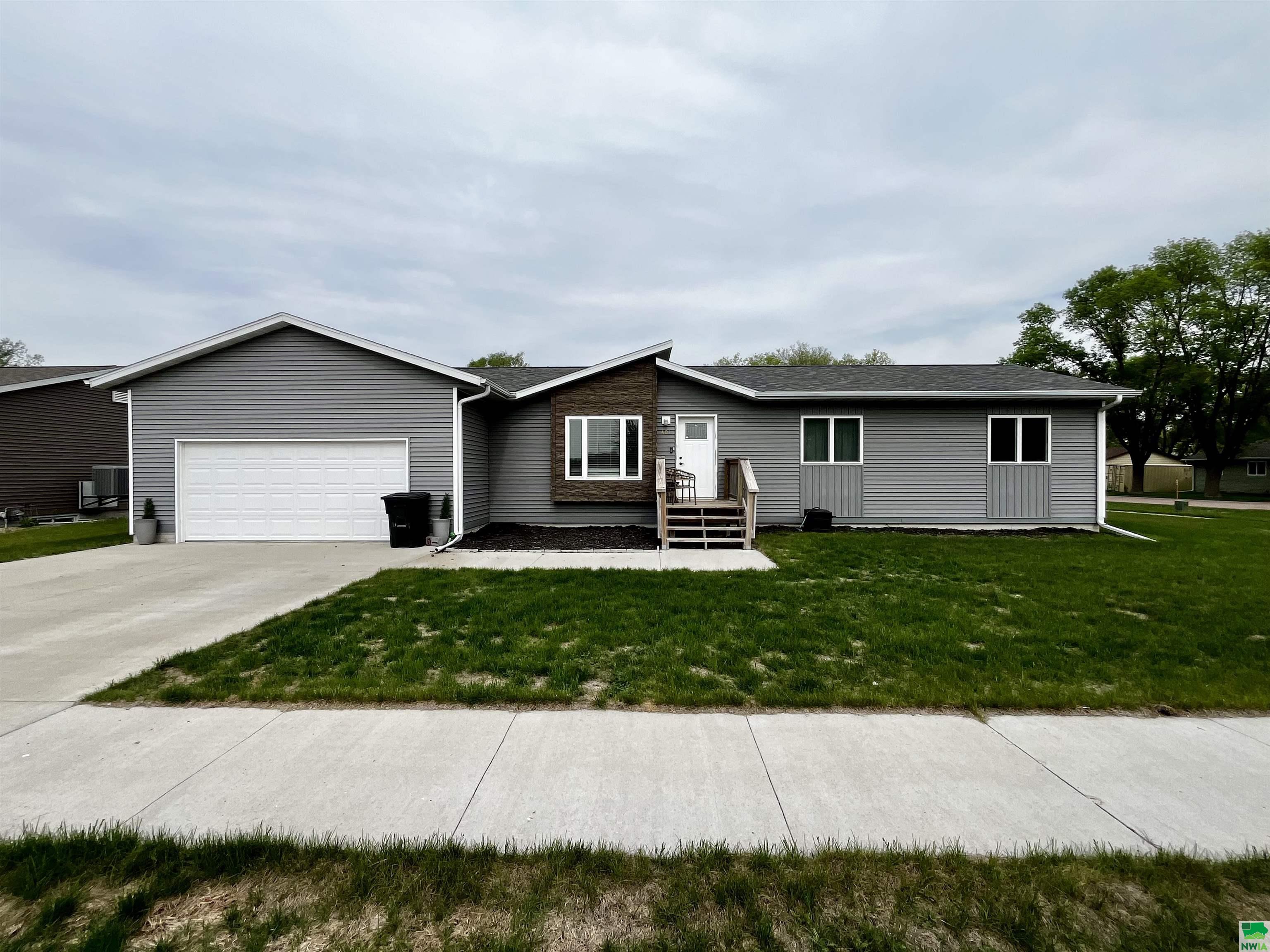 401 Walnut St S, Elk Point, SD 57025 