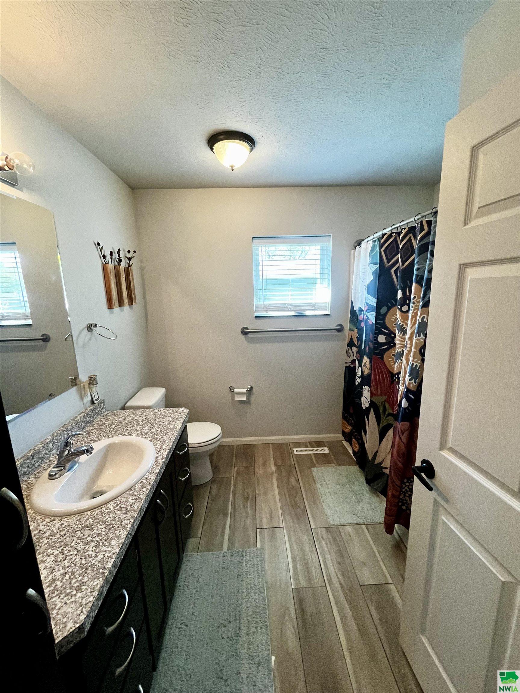 MLS #828718