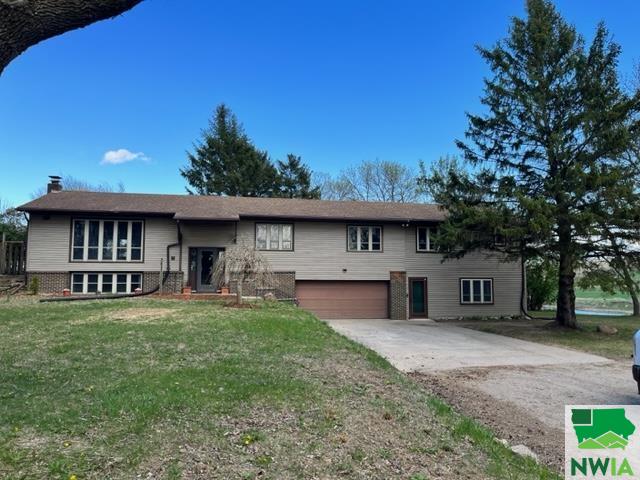 1526 110th St, Sioux City, IA 51108 
